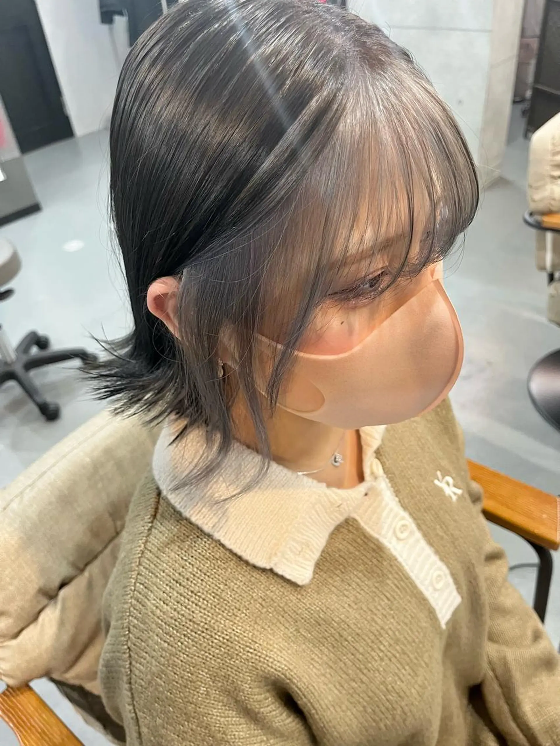 ミディアム アッシュ ヘアカラー Sherry所属・川尻 詩織のヘアスタイル