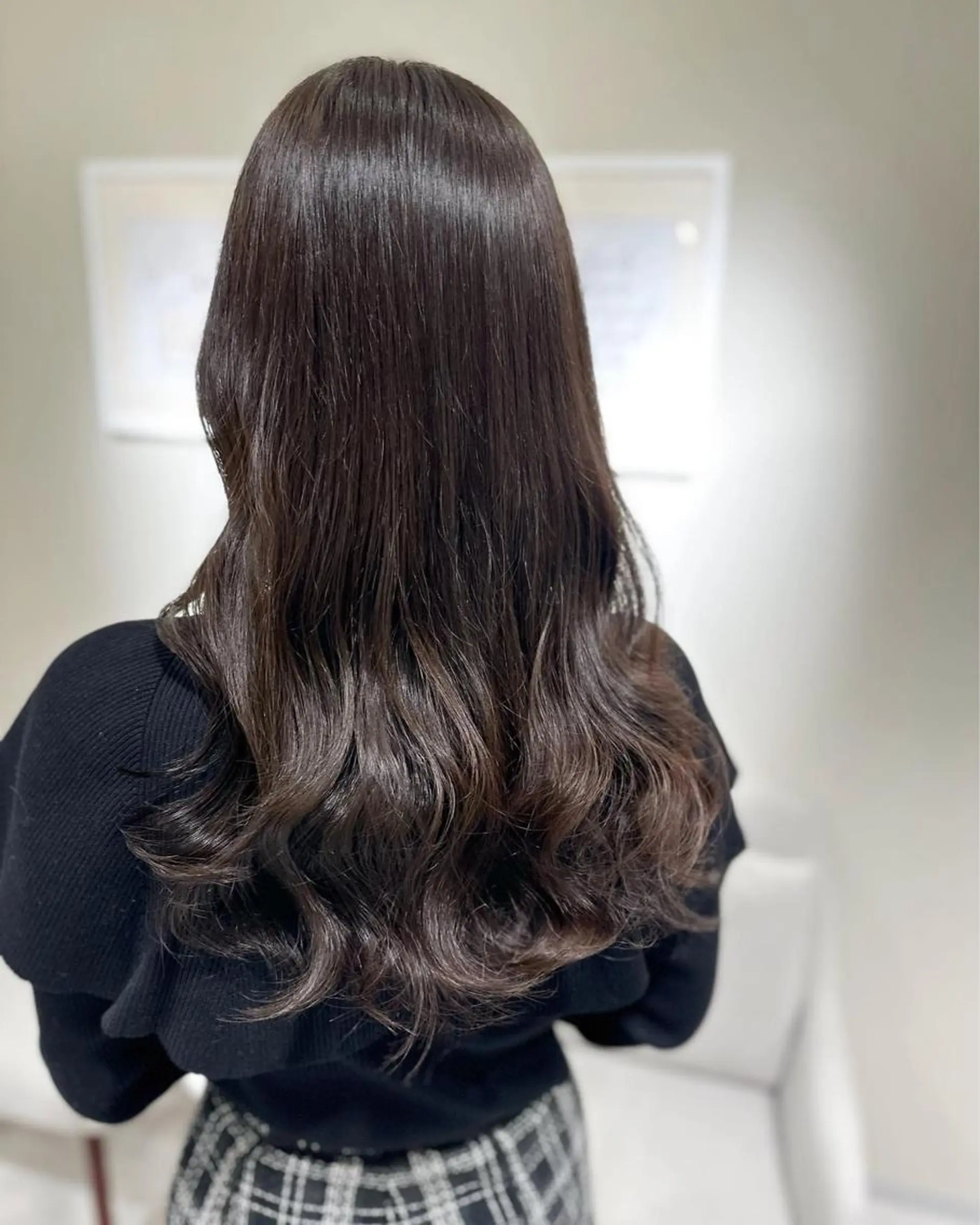 ロング カラー ショコラグレージュ グレージュ 荒木 ひろかのヘアスタイル