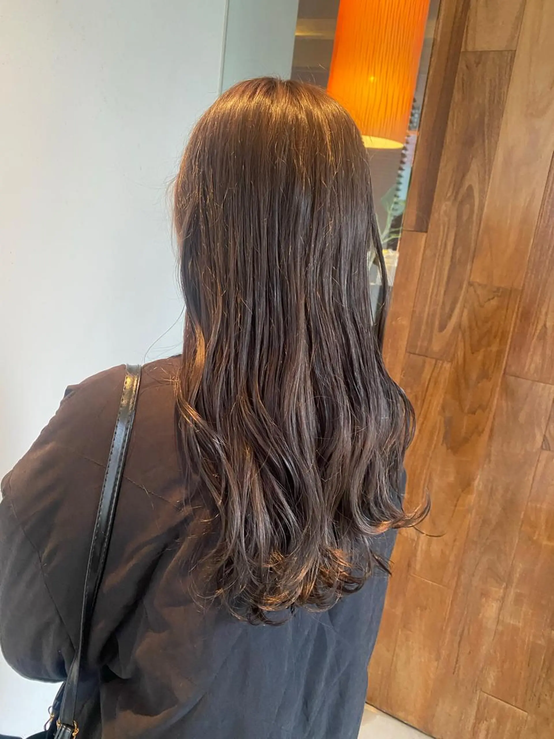 ロング カラー 中井 一葉のヘアスタイル