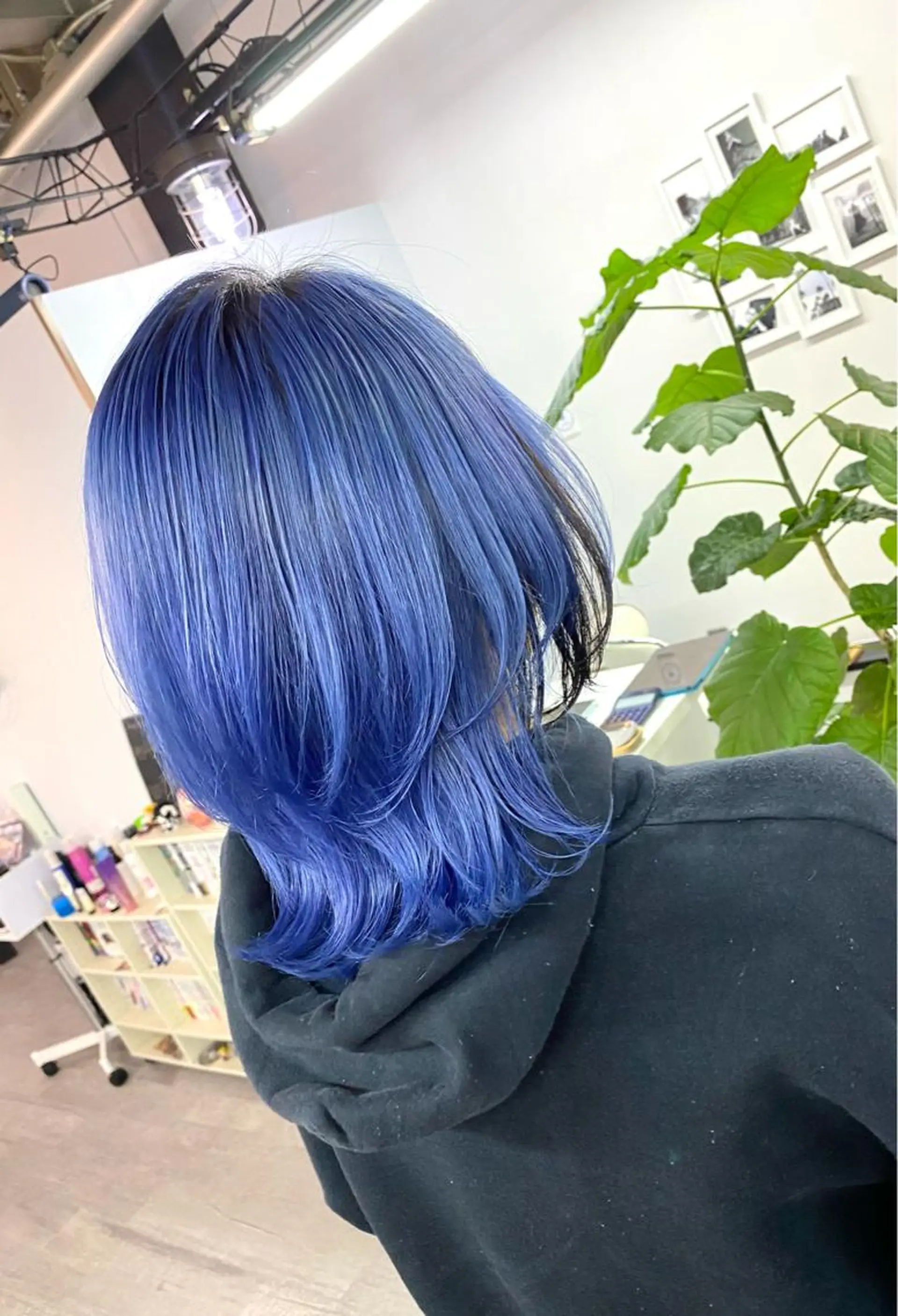 ミディアム カラー 名畑 裕貴のヘアスタイル