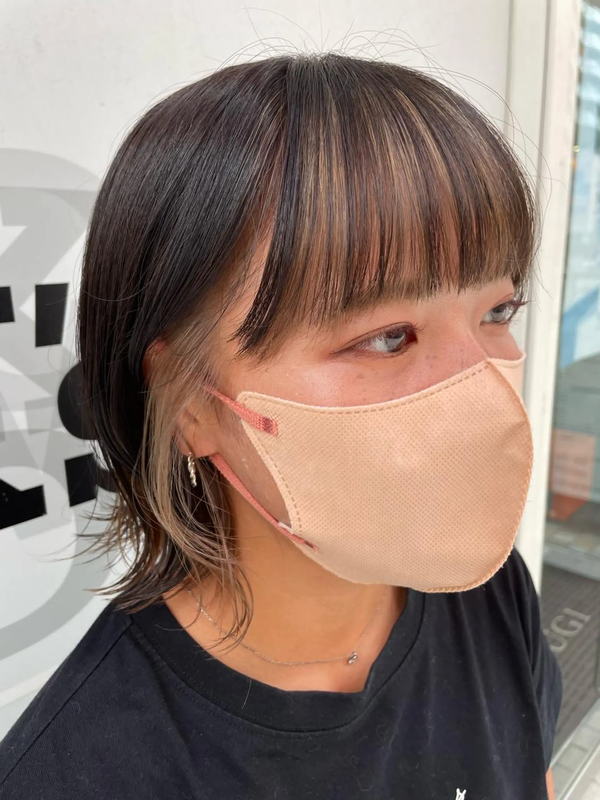 ミディアム カラー ベージュカラー インナーカラー ミルクティーベージュ ヘアカラー Amour なぐらのヘアスタイル