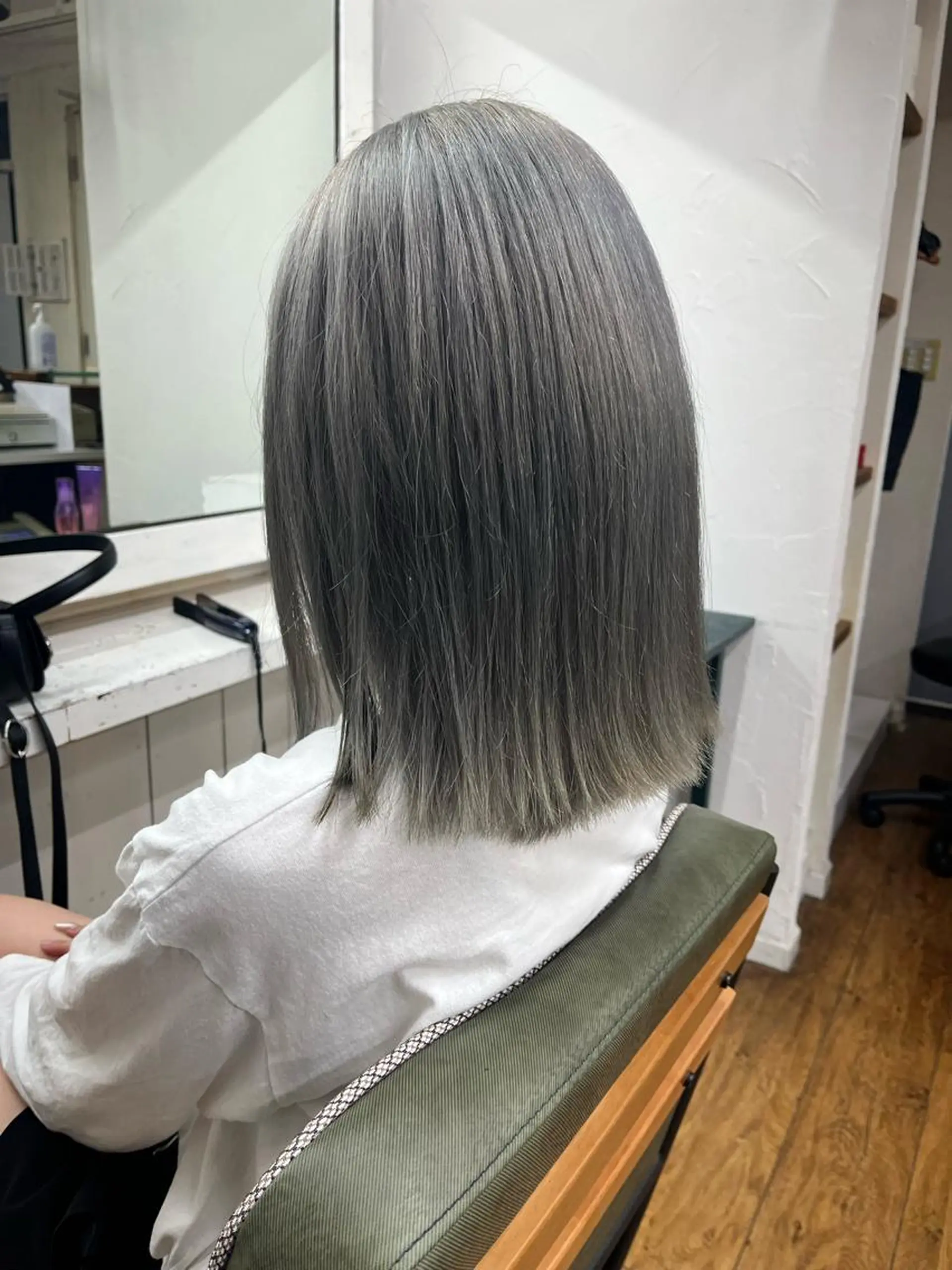 カラー 香野 優子のヘアスタイル