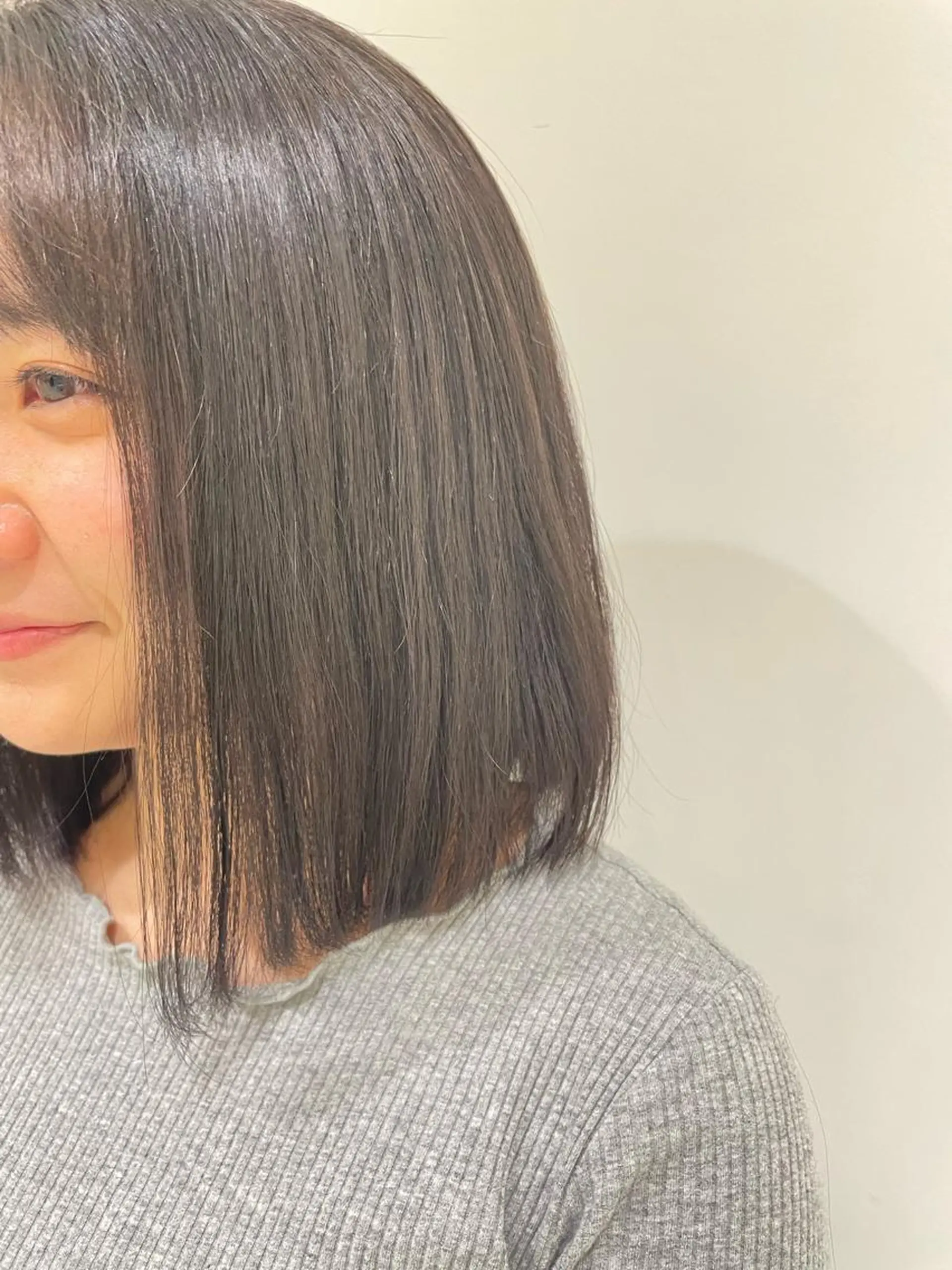 ミディアム カラー ヘアカラー トリートメント momoka ［pejite]のヘアスタイル