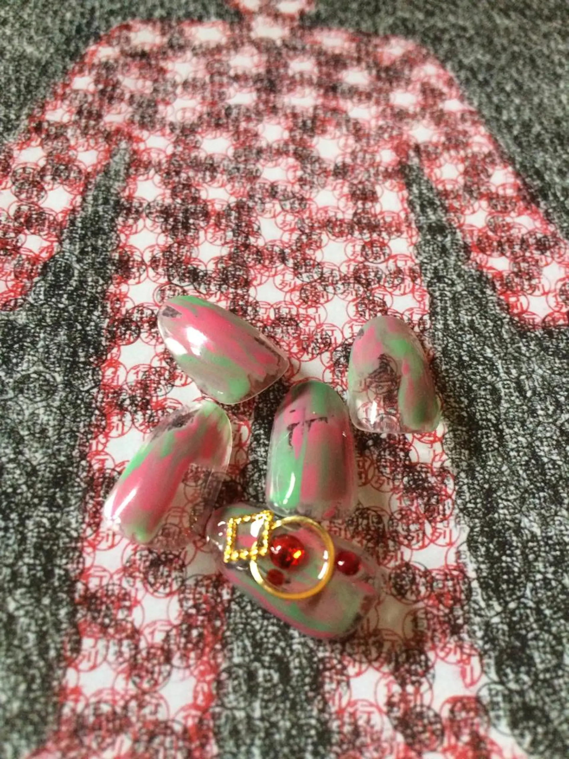 ネイル ハンドネイル Roger 舞のネイルデザイン