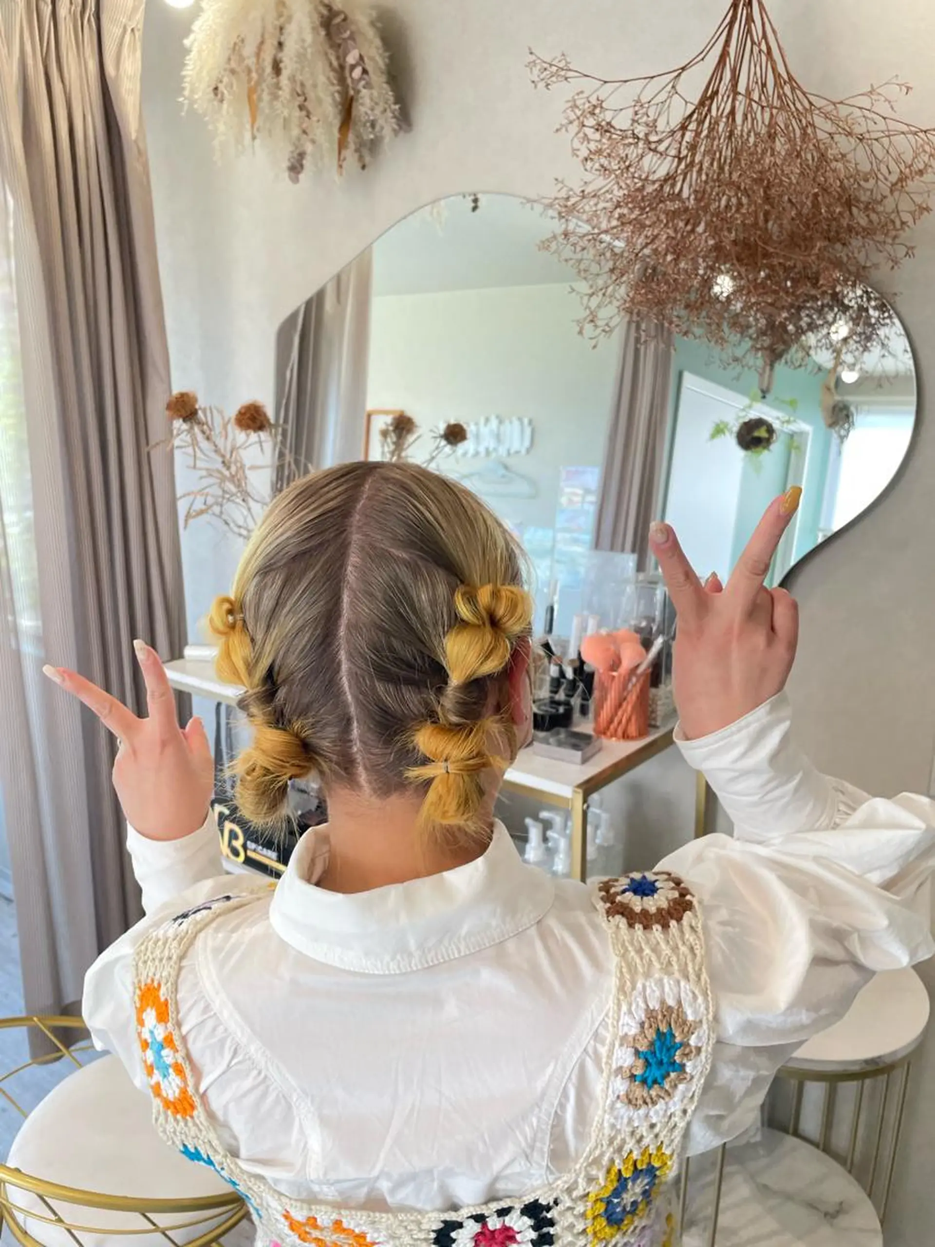 カラー ヘアアレンジ デザインカラー オノ アカネのヘアスタイル