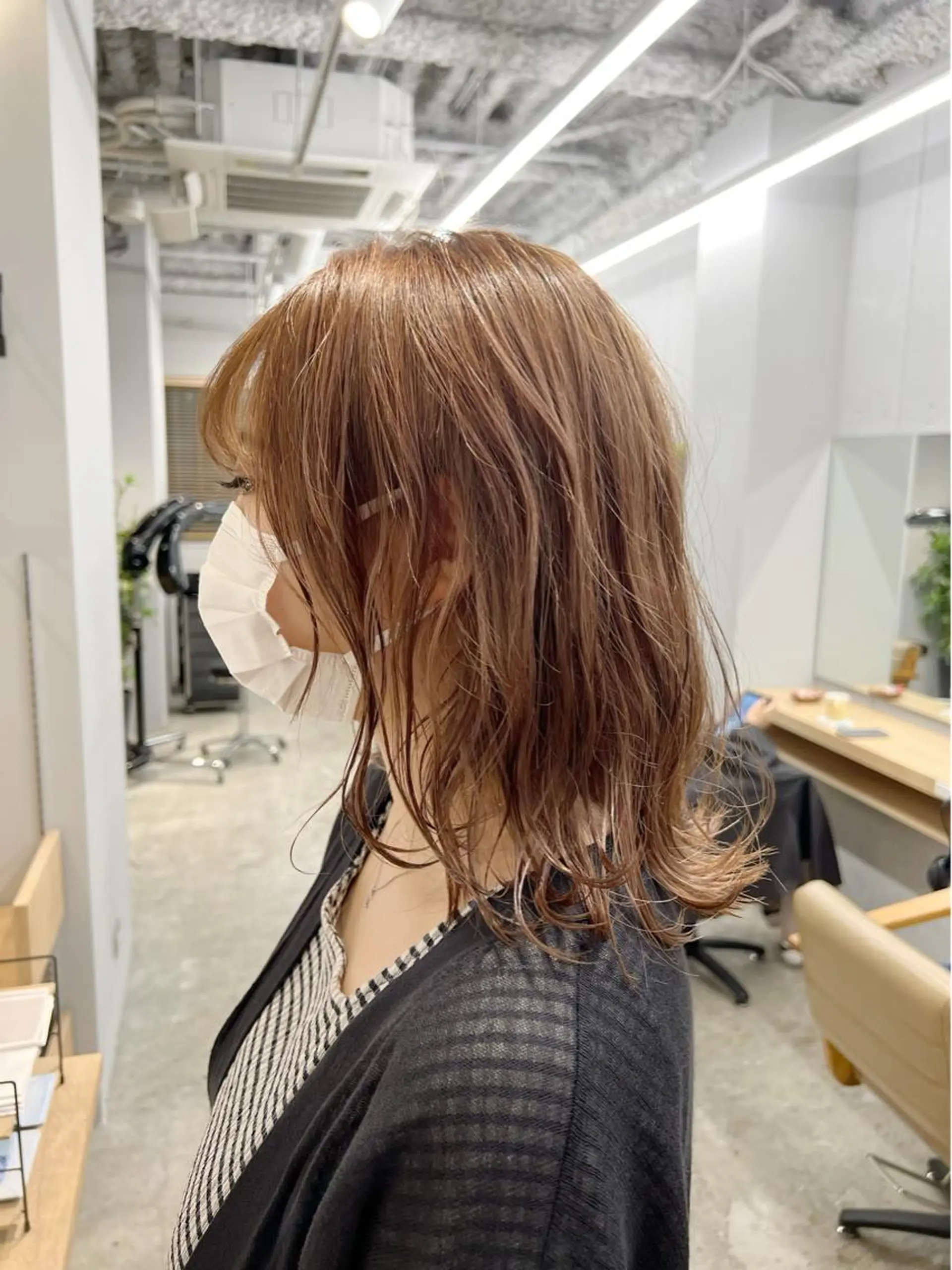 ミディアム カラー ブラウンカラー ショコラブラウン 代表　YUKI ☆のヘアスタイル
