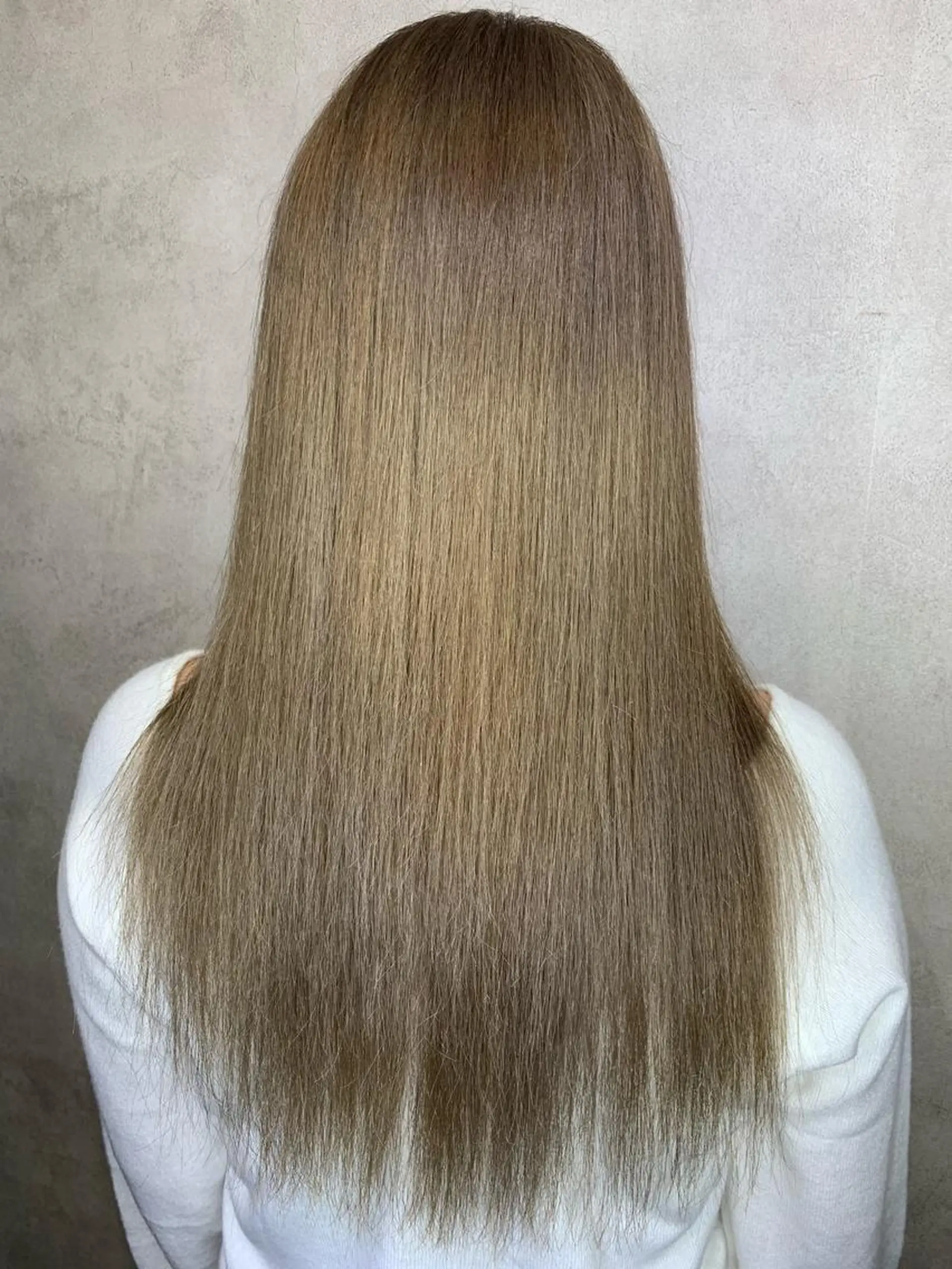 ロング ヘアカラー トリートメント BuzZ所属・西村 雄二のヘアスタイル