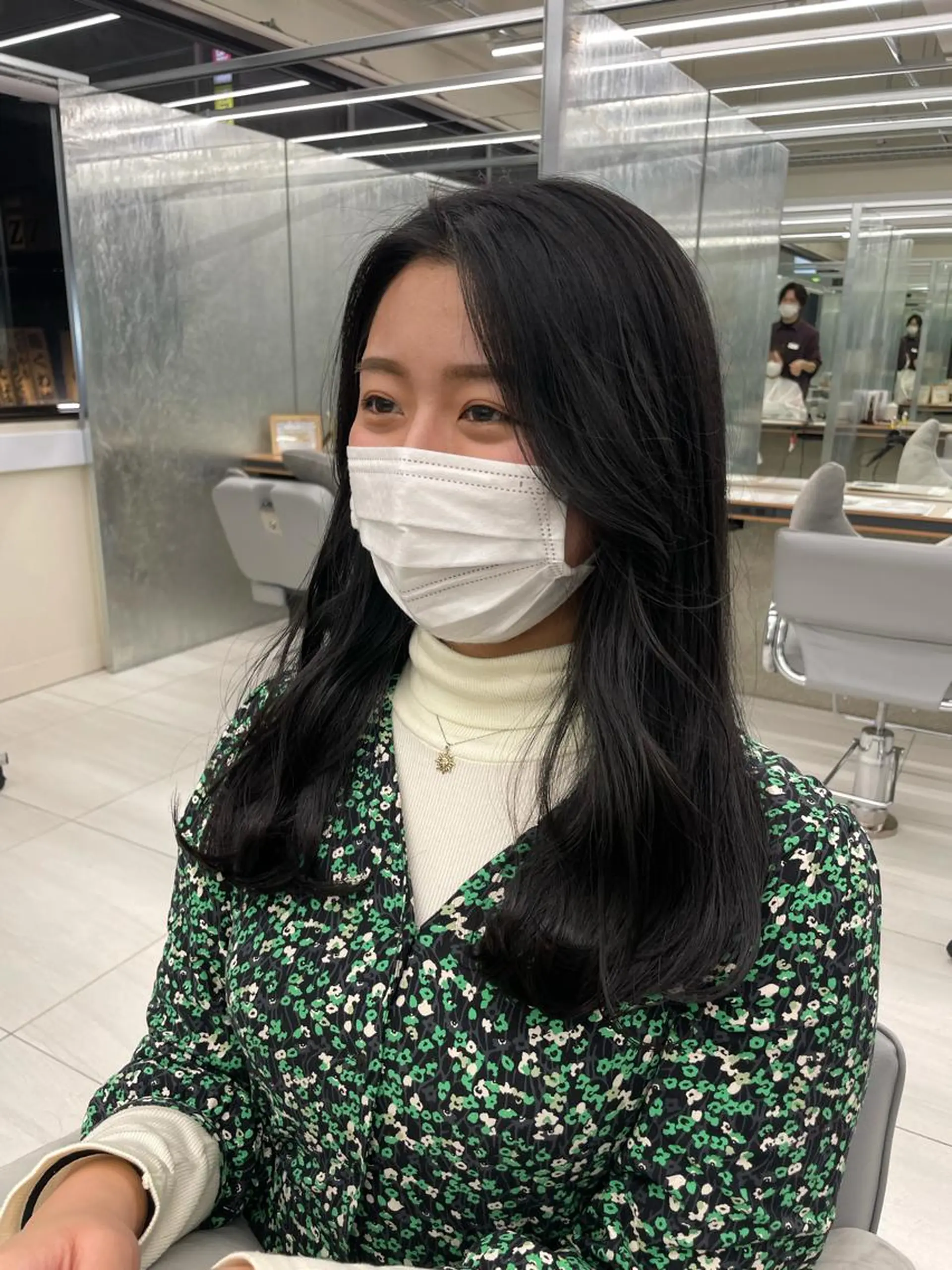 ロング 顔周りカット 暖色🎀ゆるふわ☁️ MOERI 🍒のヘアスタイル