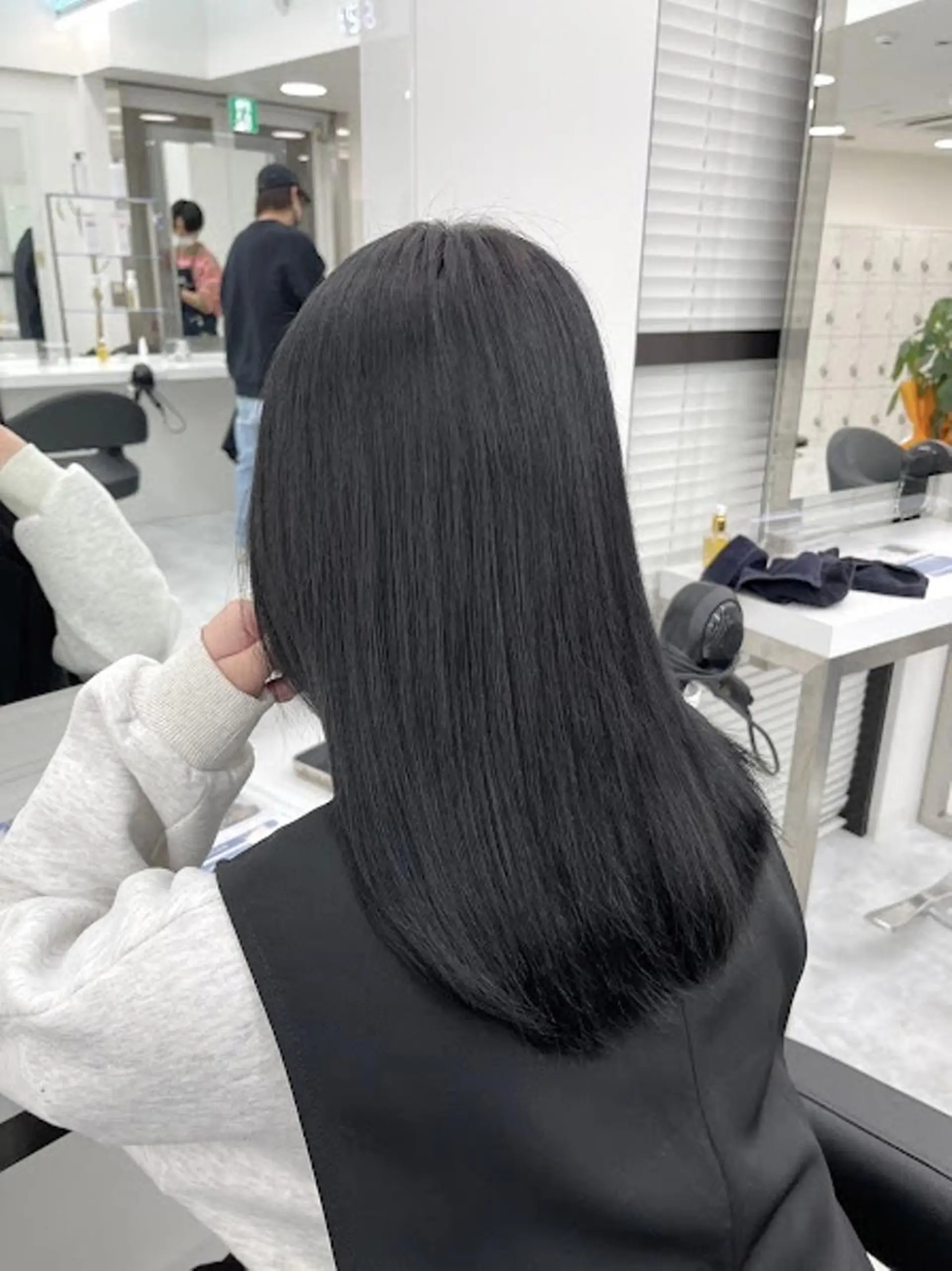 カラー official TUNE銀座🪄✨のヘアスタイル
