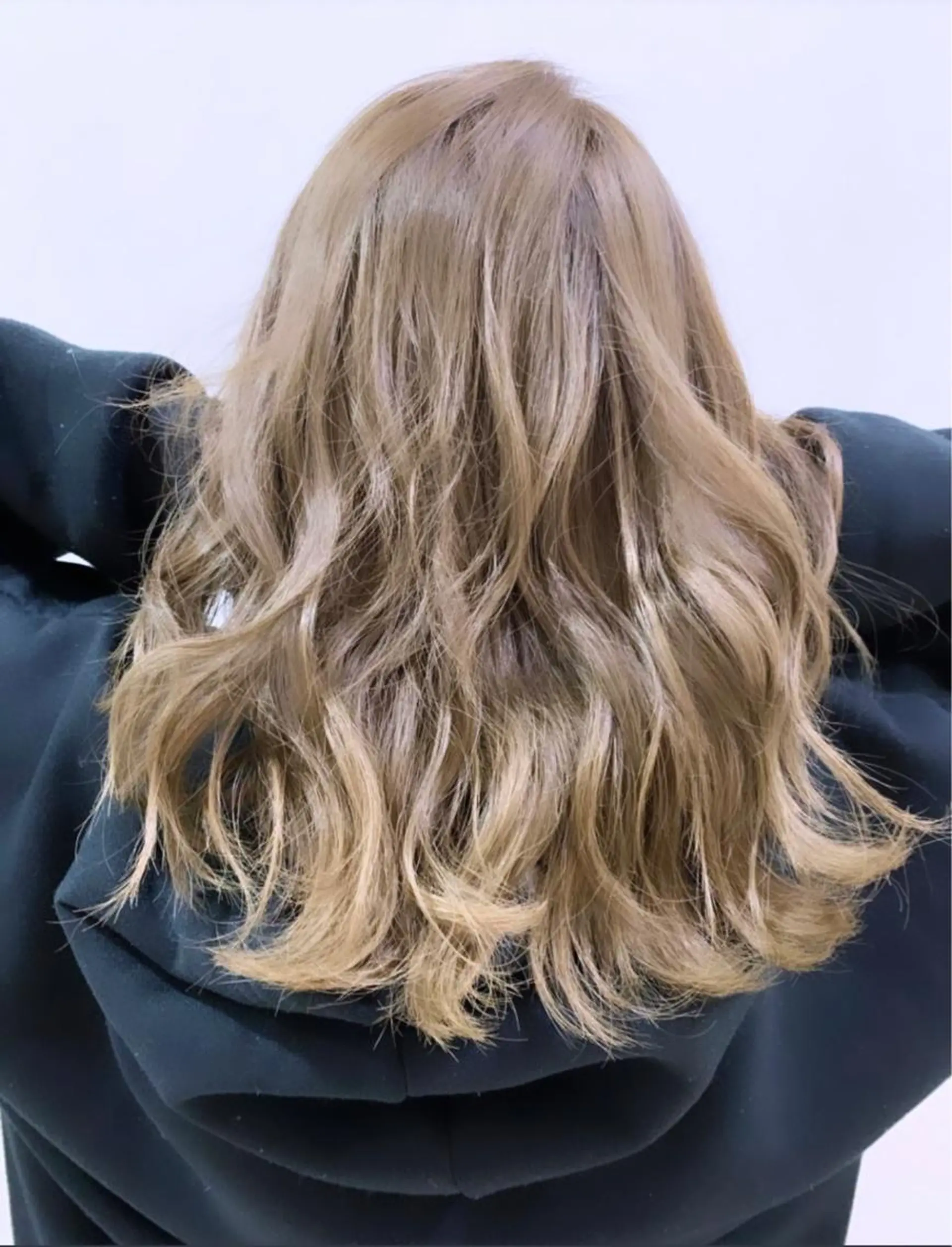 ロング カラー カット ヘアカラー 縮毛矯正 トリートメント 艶髪 インナーカラーのヘアスタイル