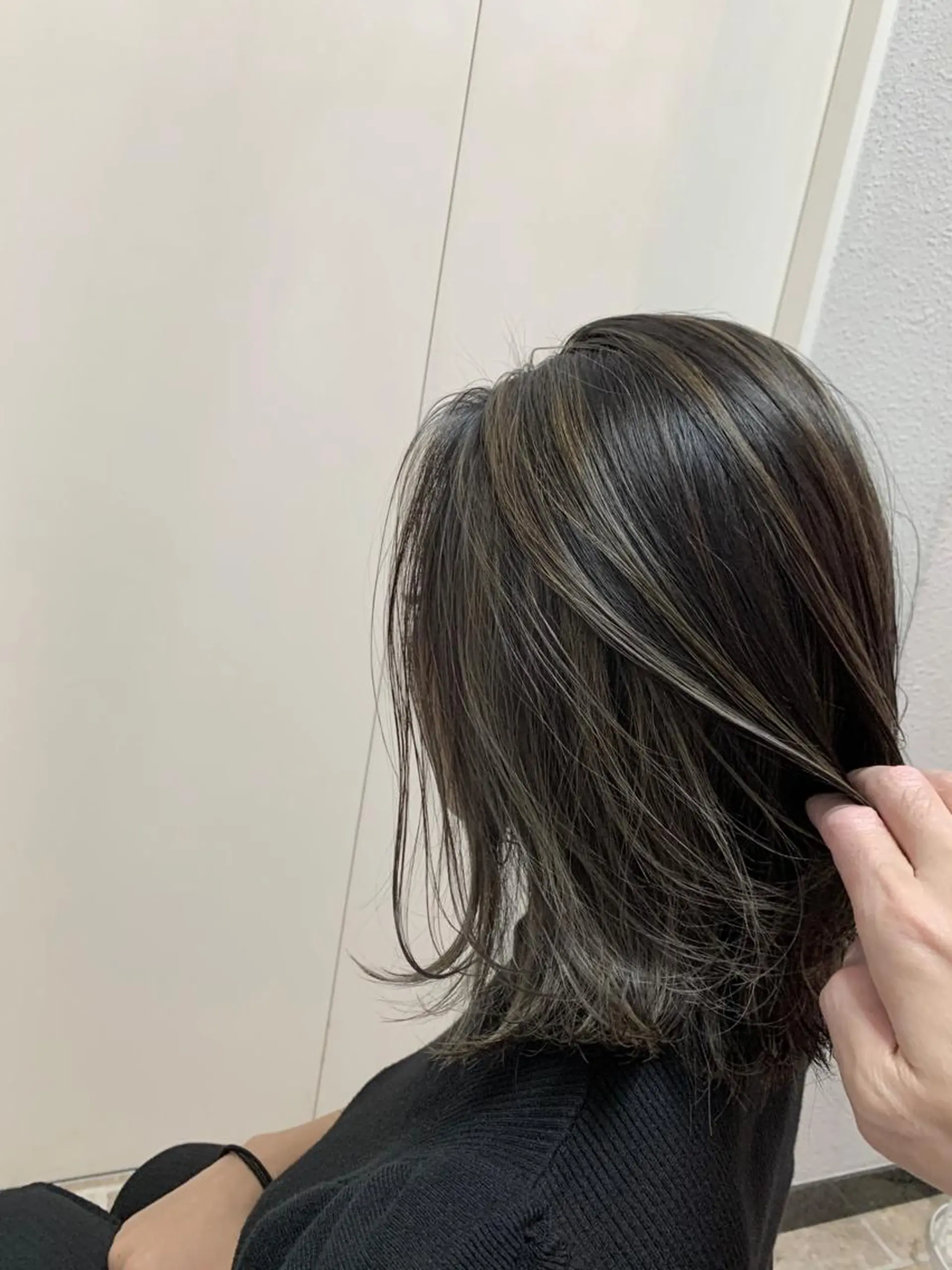 ミディアム カラー パーマ ヘアアレンジ アディクシーカラー ブリーチ ケアブリーチ グレージュ ハイライトカラー ヘアカラー トリートメント ヘアセット filo byFeria渋谷所属・縮毛矯正/美髪 髪質改善/石田幸輔のヘアスタイル
