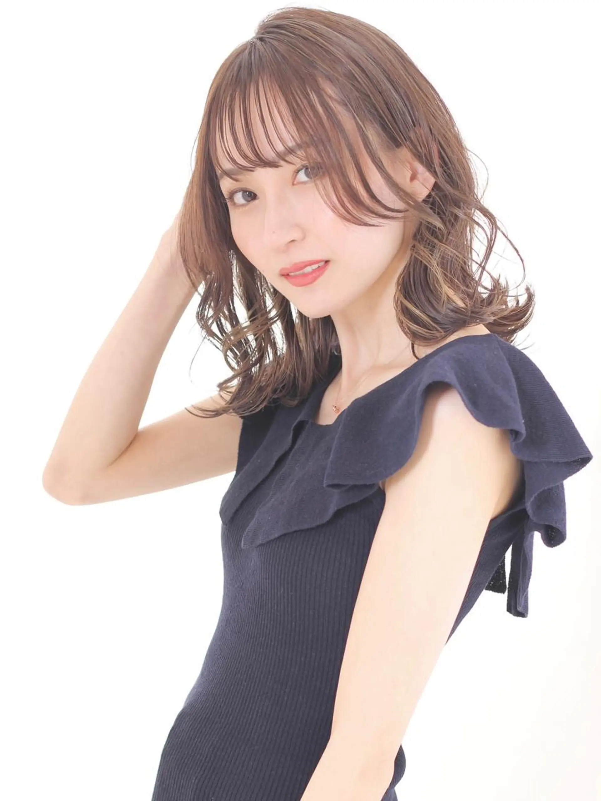 ミディアム 🎴イトウユウ🎴 #話さない美容師のヘアスタイル