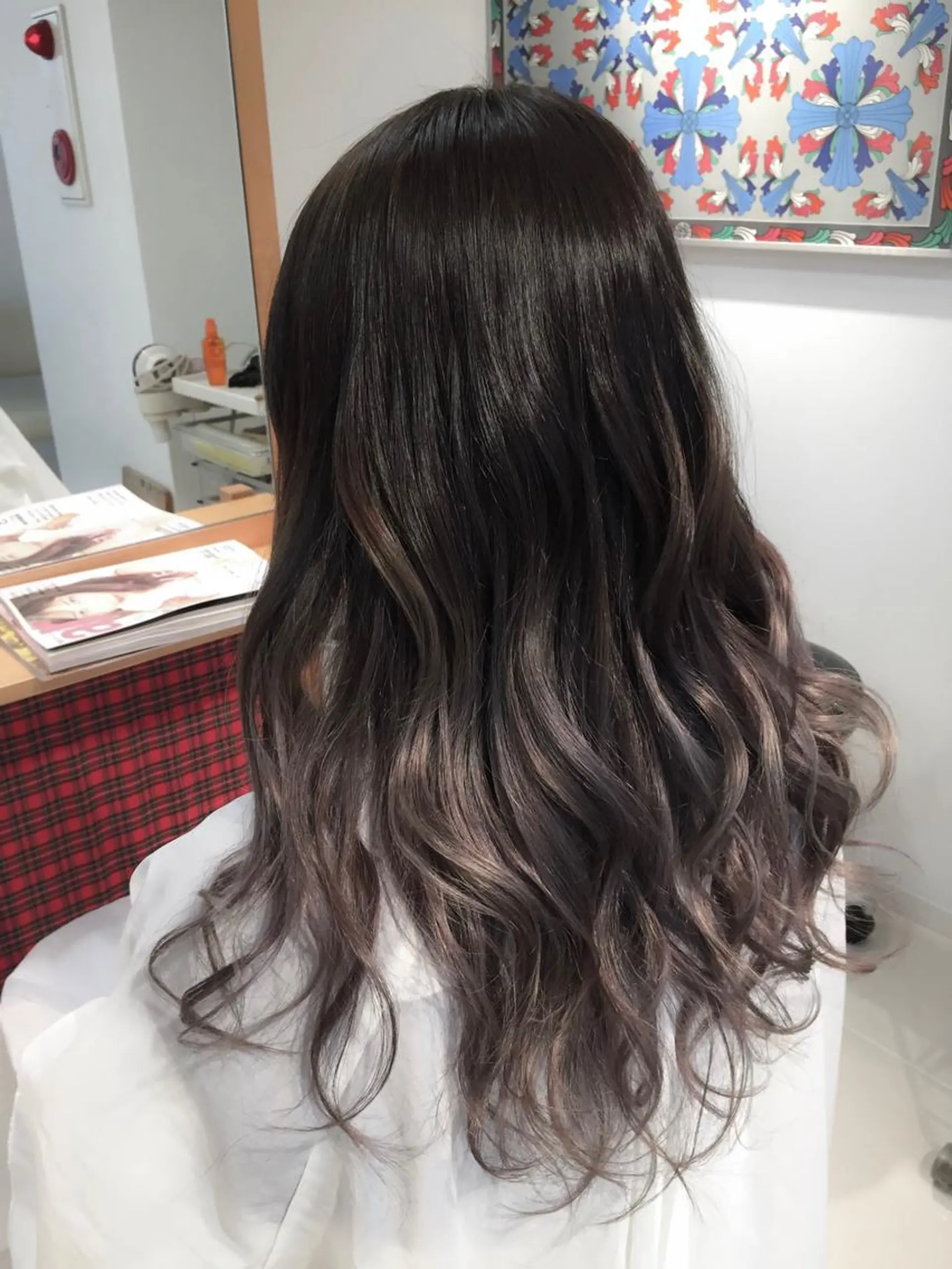 ロング カラー グラデーションカラー グレージュ モテ髪透明感❤️ デイズヘアカラーのヘアスタイル