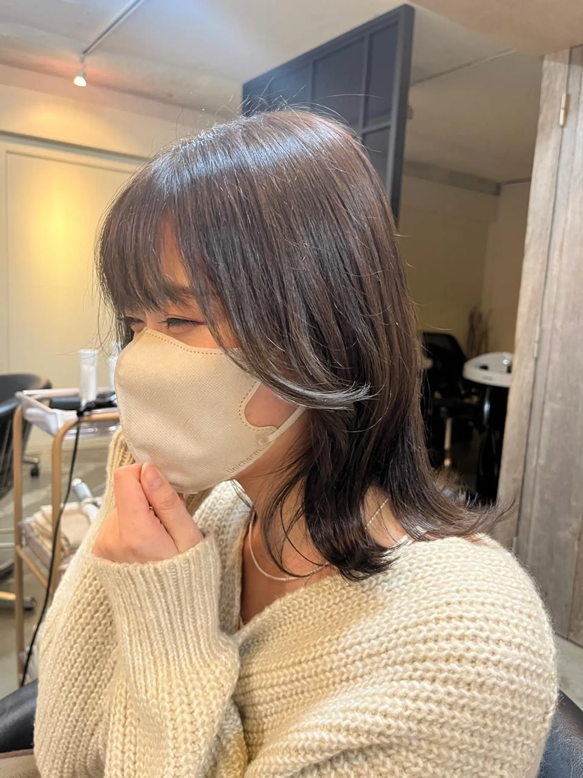 ミディアム カラー 三品 早妃のヘアスタイル