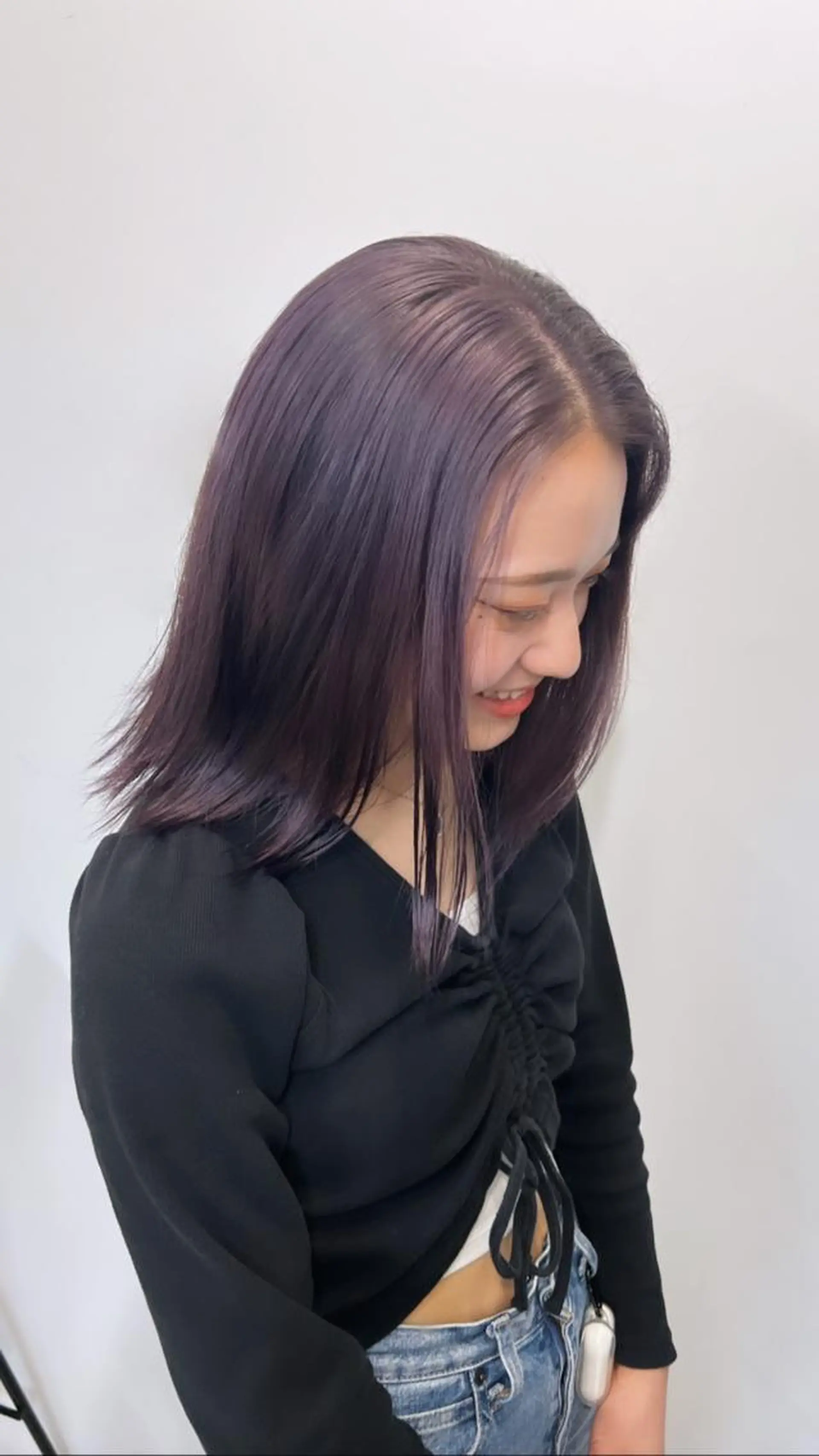 ミディアム ミディアムパーマ パープルカラー 髪質改善 トリートメント 韓国風レイヤーカット グレージュ/大希のヘアスタイル