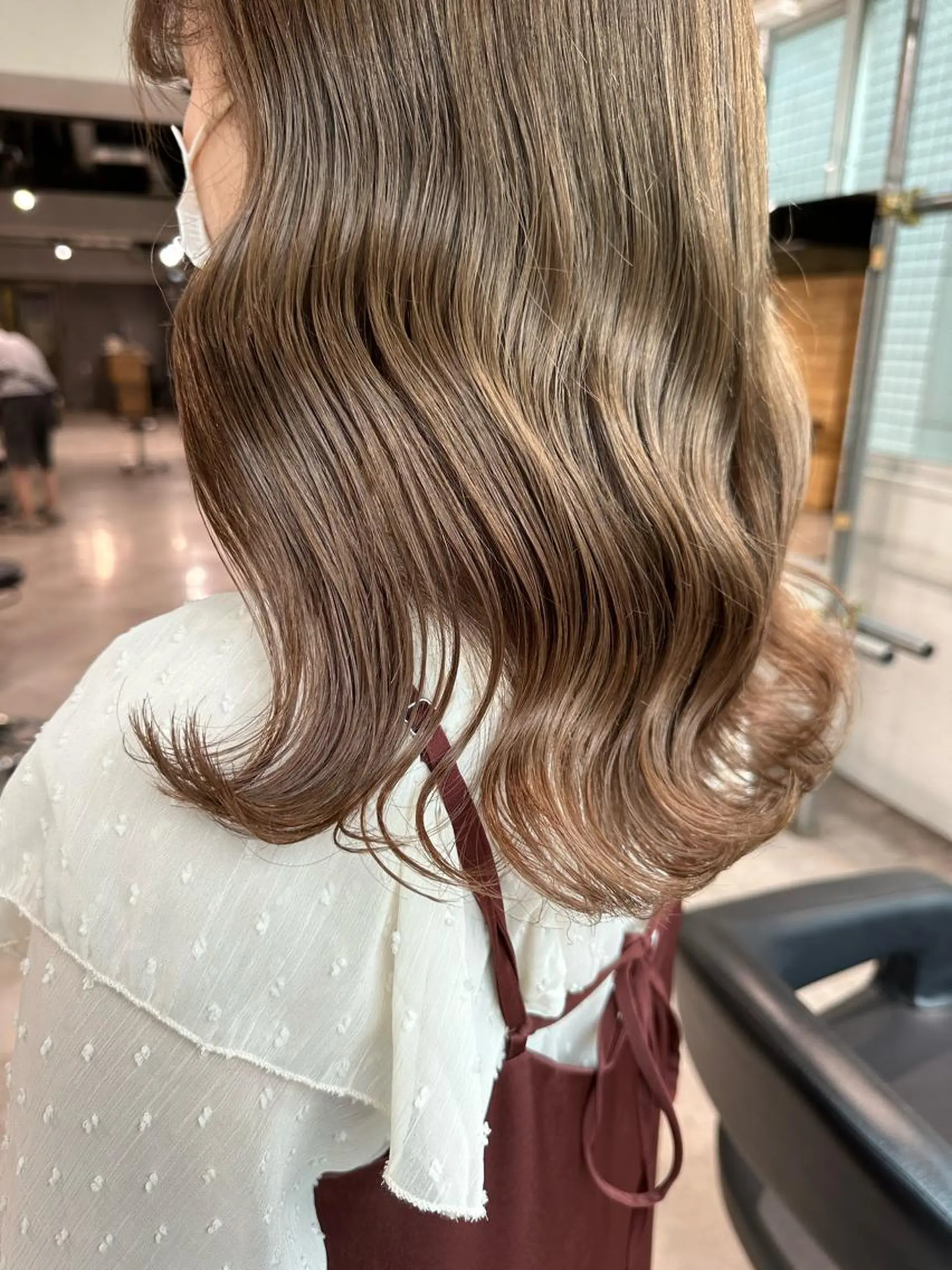 ロング カラー ブリーチ ブリーチなしカラー くすみミルクティー/ ブラウン🪡TOWAのヘアスタイル