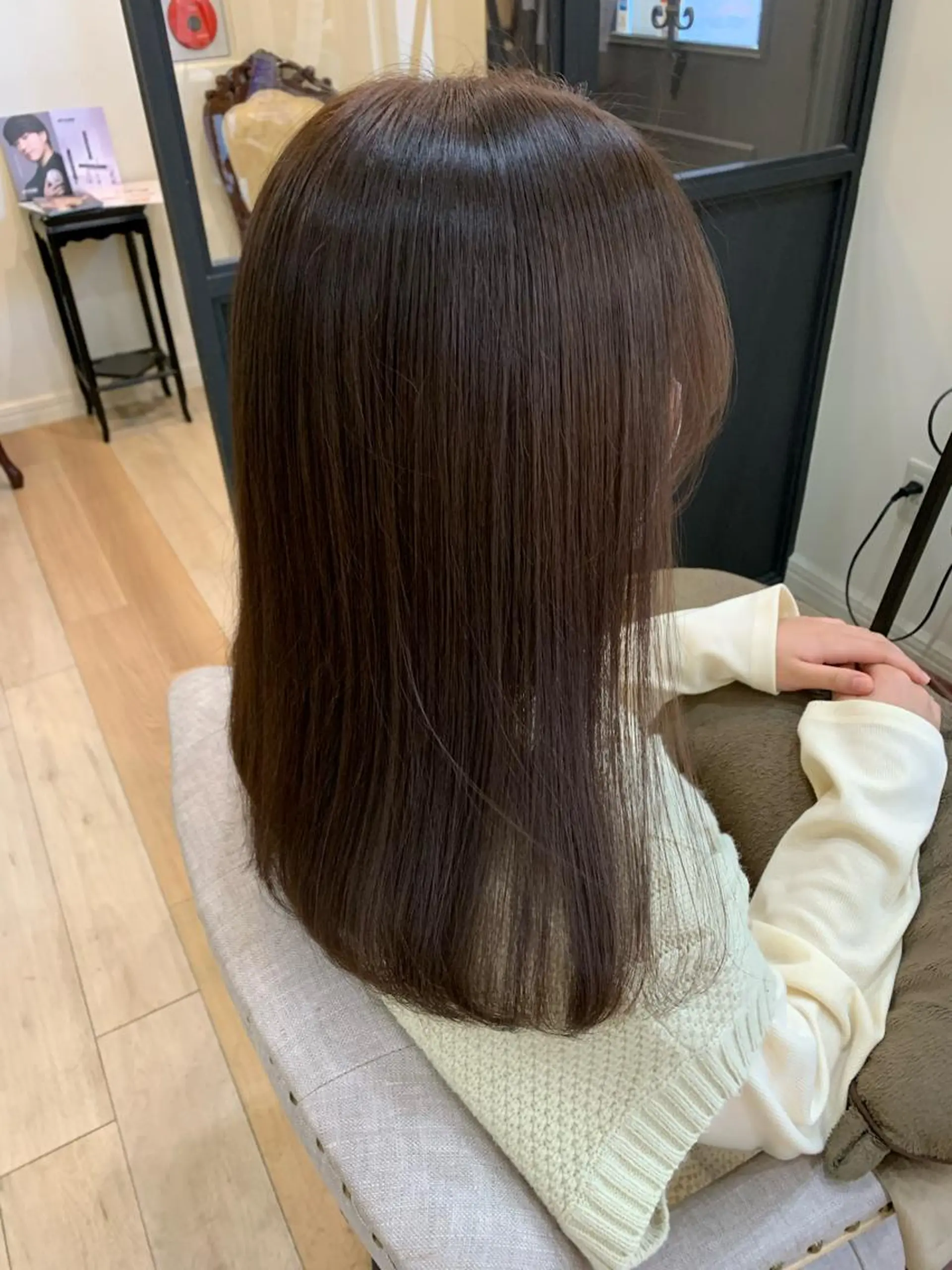 セミロング カラー ブラウンカラー カット ヘアカラー トリートメント 上田 紗也のヘアスタイル