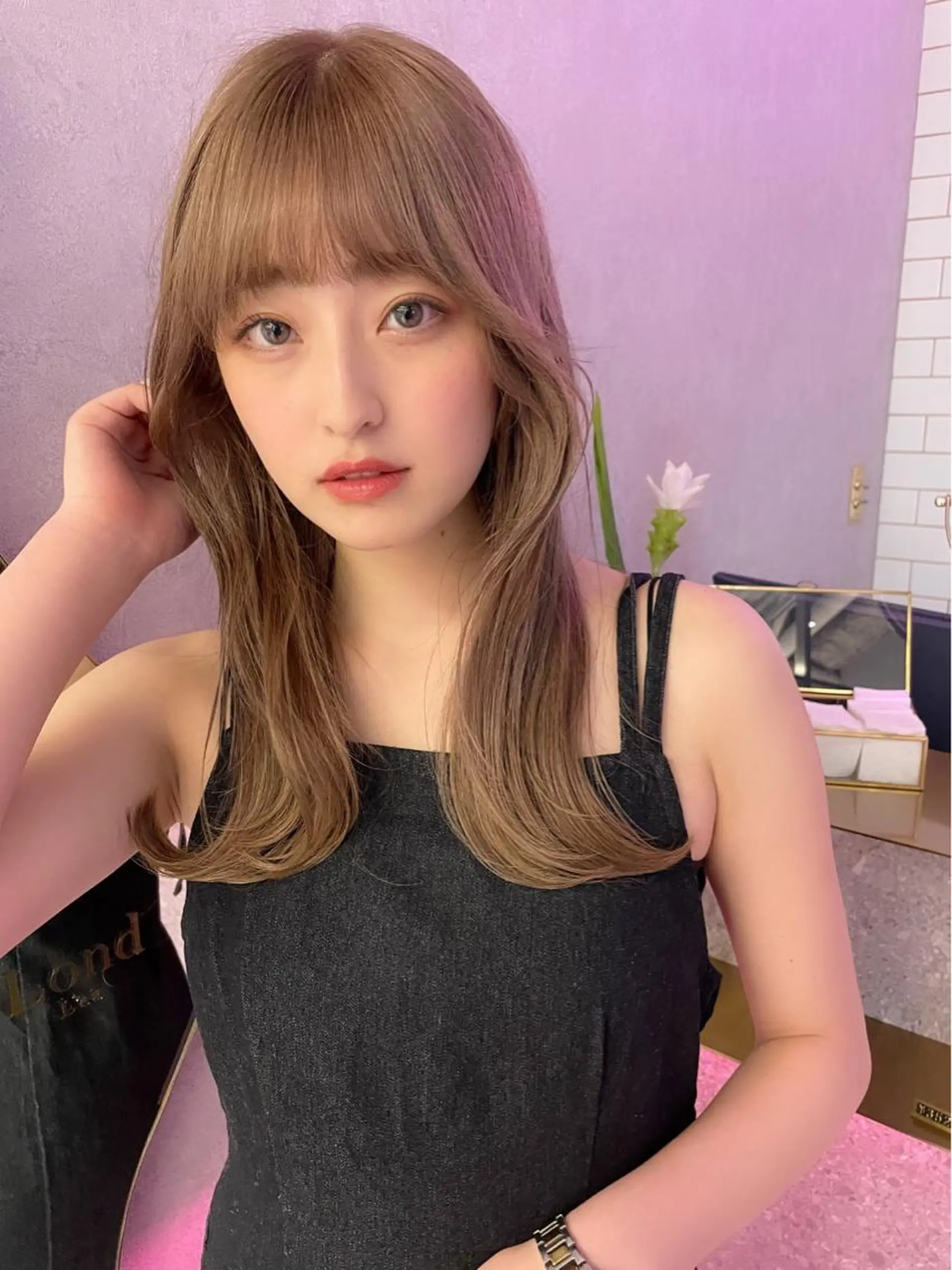 ミディアム 顔周りカット カット ヘアカラー Lond  lea 🦋ayana🦋のヘアスタイル