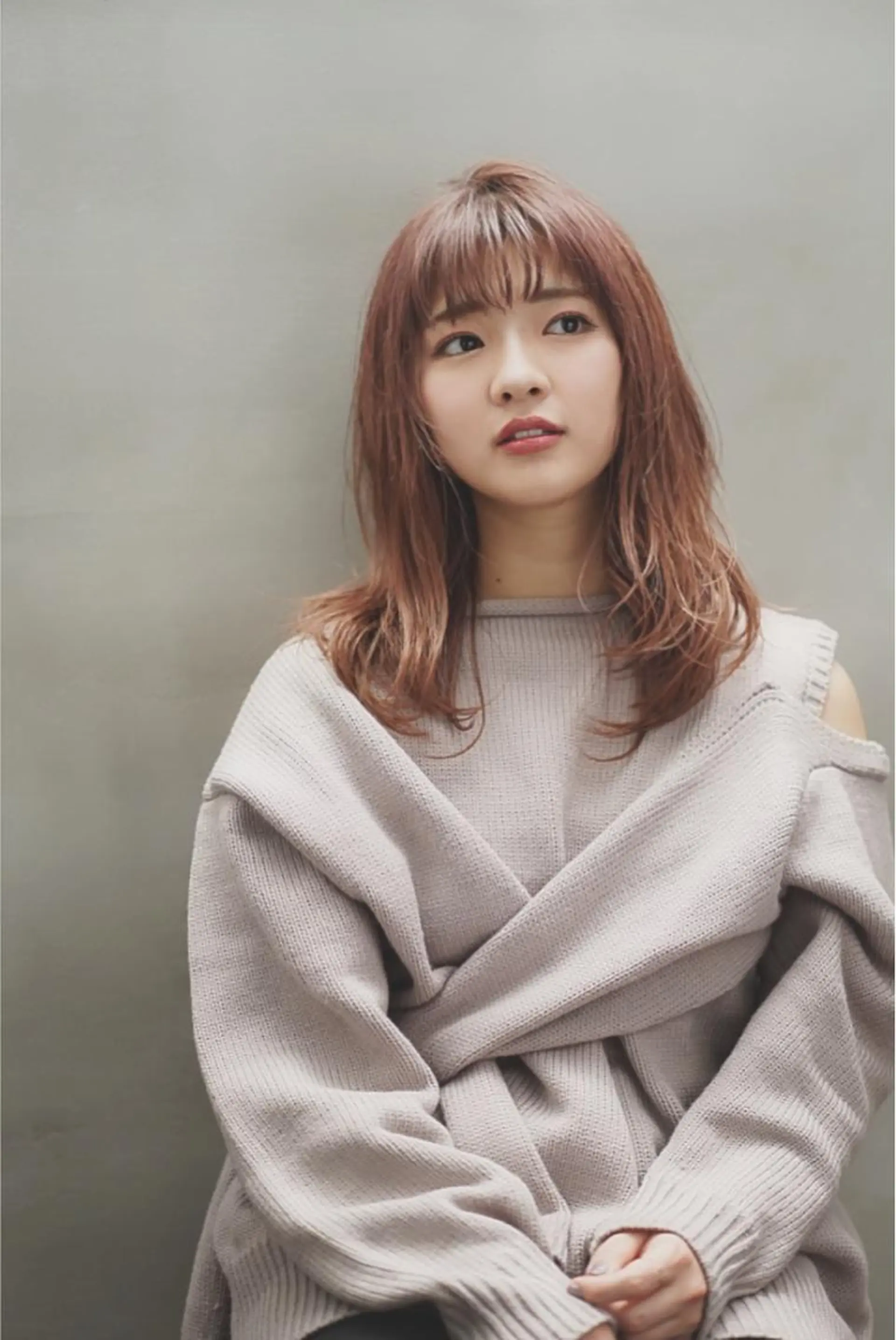 ミディアム 萩原 仁のヘアスタイル