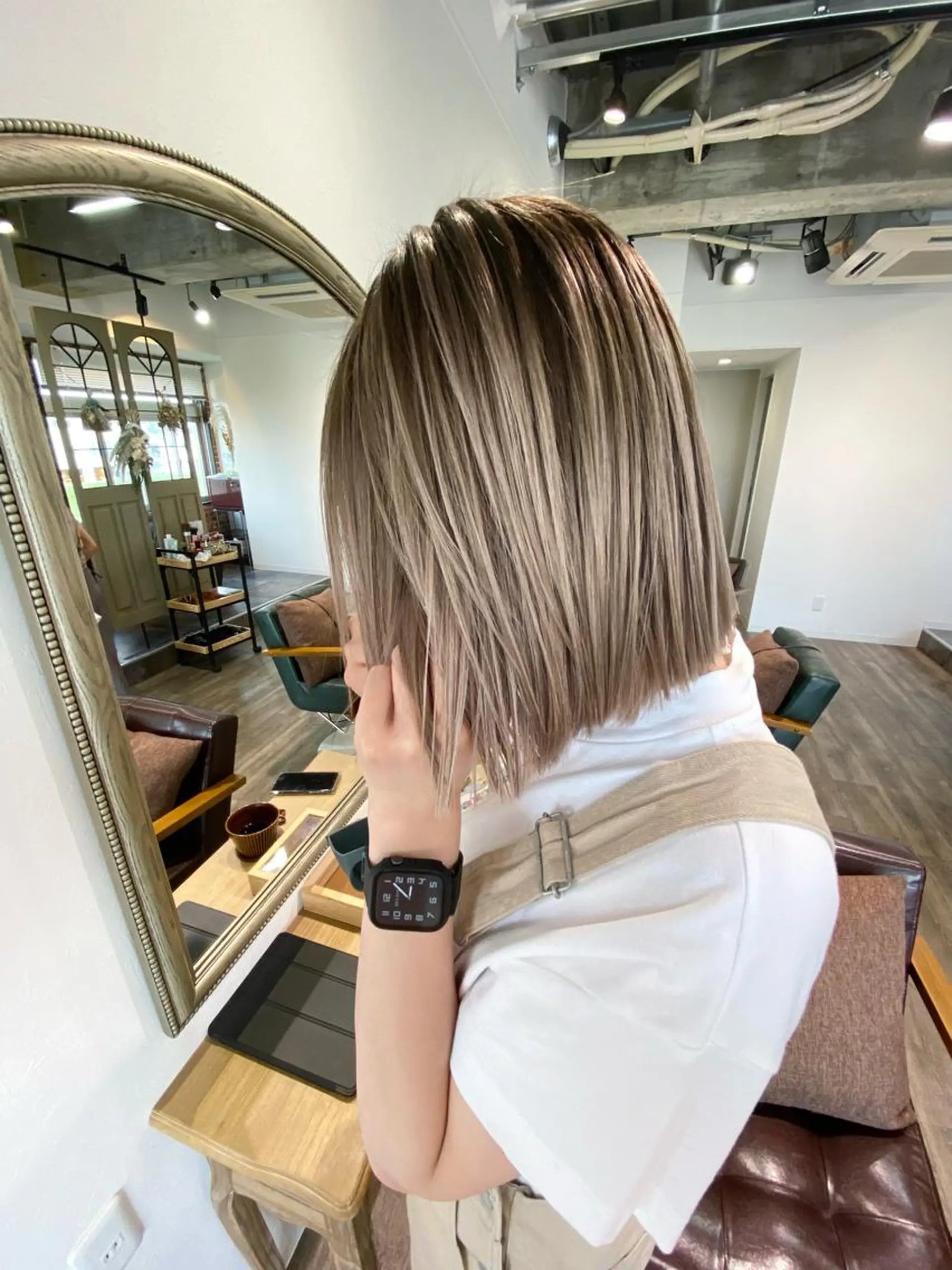 ショート レイヤーカット ヘアカラー トリートメント 粕川 達哉のヘアスタイル