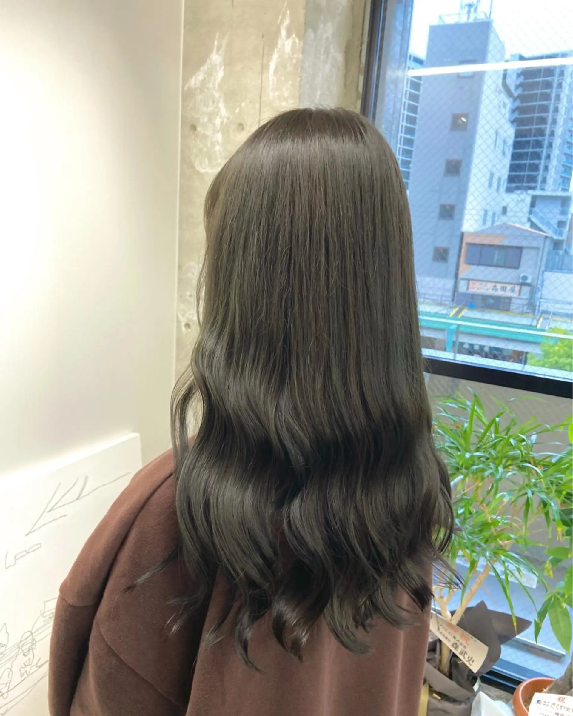 ロング カラー 透明感カラー オリーブカラー 髪質改善 トリートメント カット ヘアカラー トリートメント 髪質改善特化newi ‎🤍amaneのヘアスタイル
