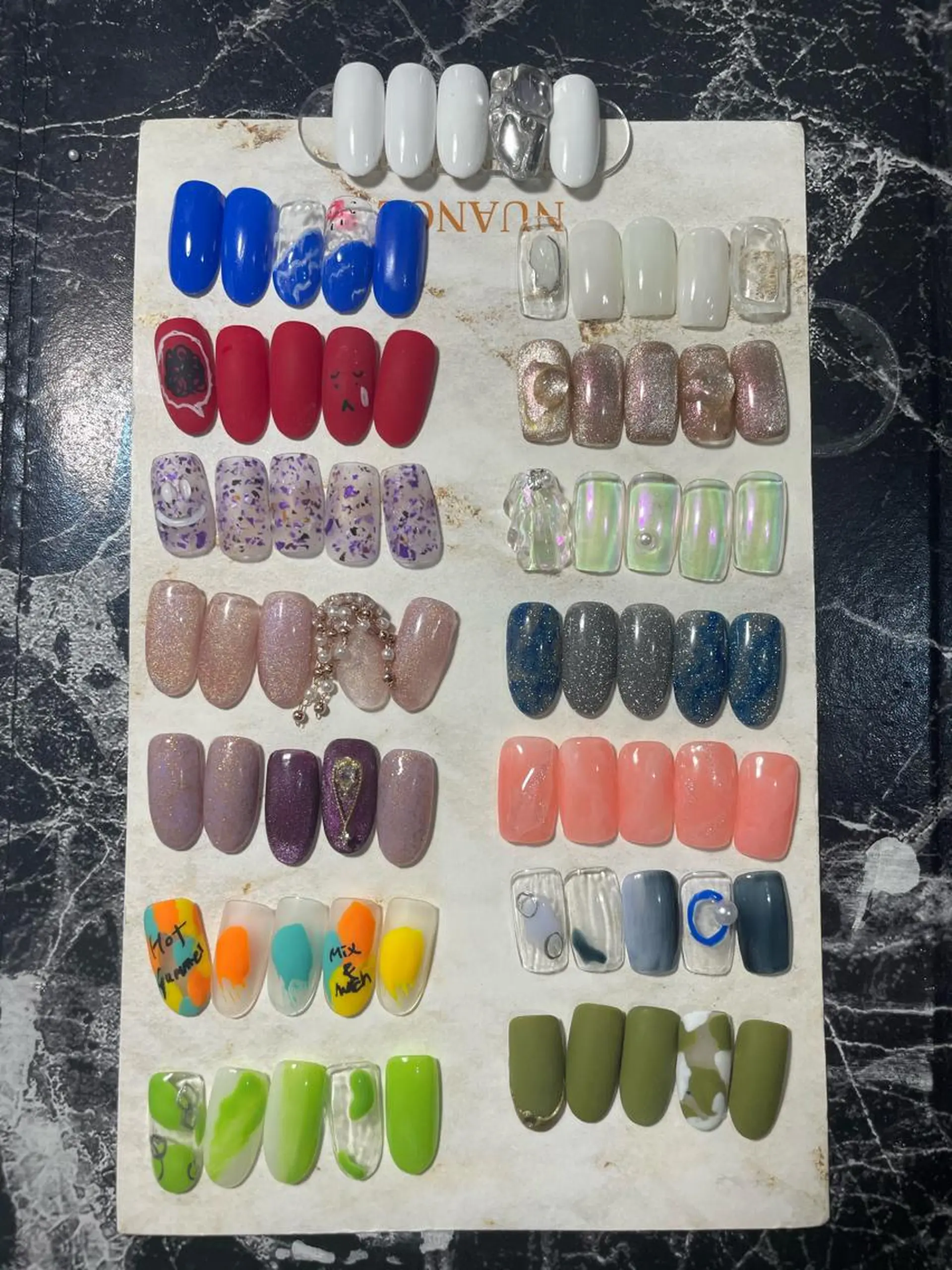 ネイル Salon de dahan所属・SALON DE DAHANのネイルデザイン