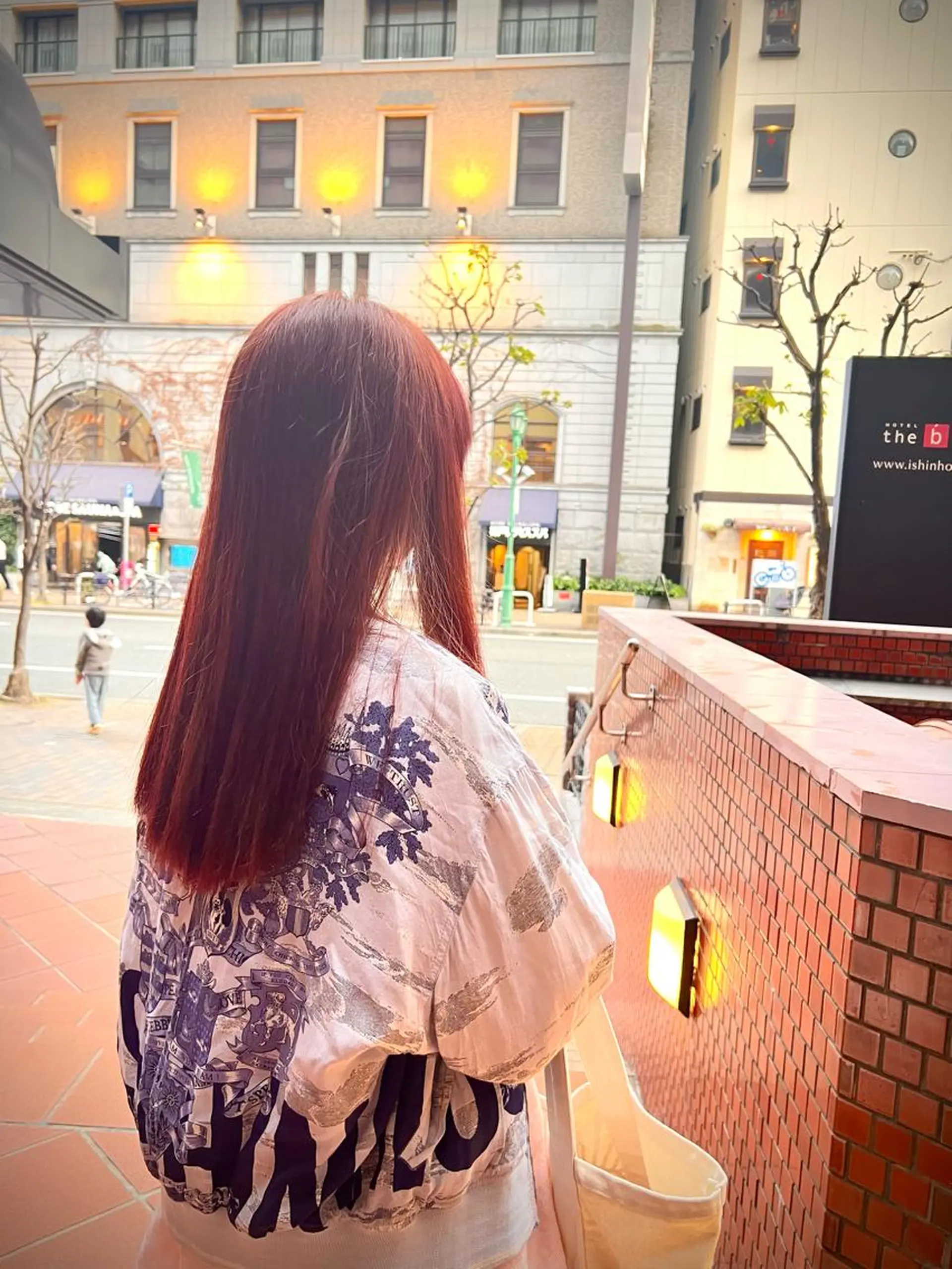 ロング カラー ヘアアレンジ レッドカラー カット ヘアカラー ハイトーン／パーマ 特化平田のヘアスタイル