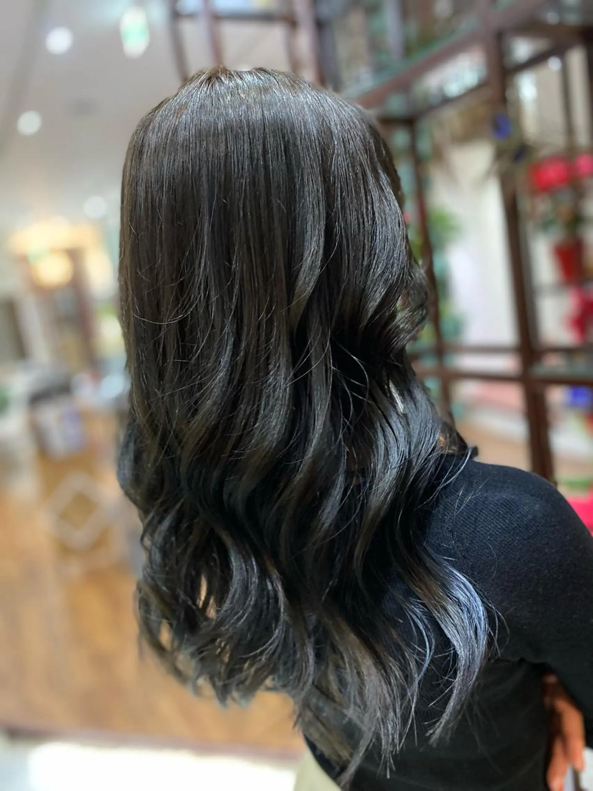 セミロング カラー グレージュ オレンジ シルバー ヘアカラー Style Tのヘアスタイル