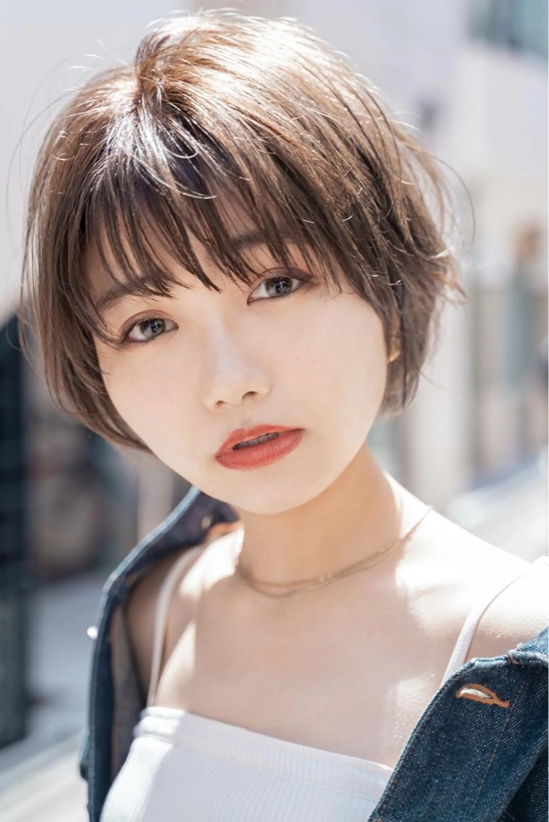 ショート カラー ハイトーン/レイヤー 💜Akaneのヘアスタイル