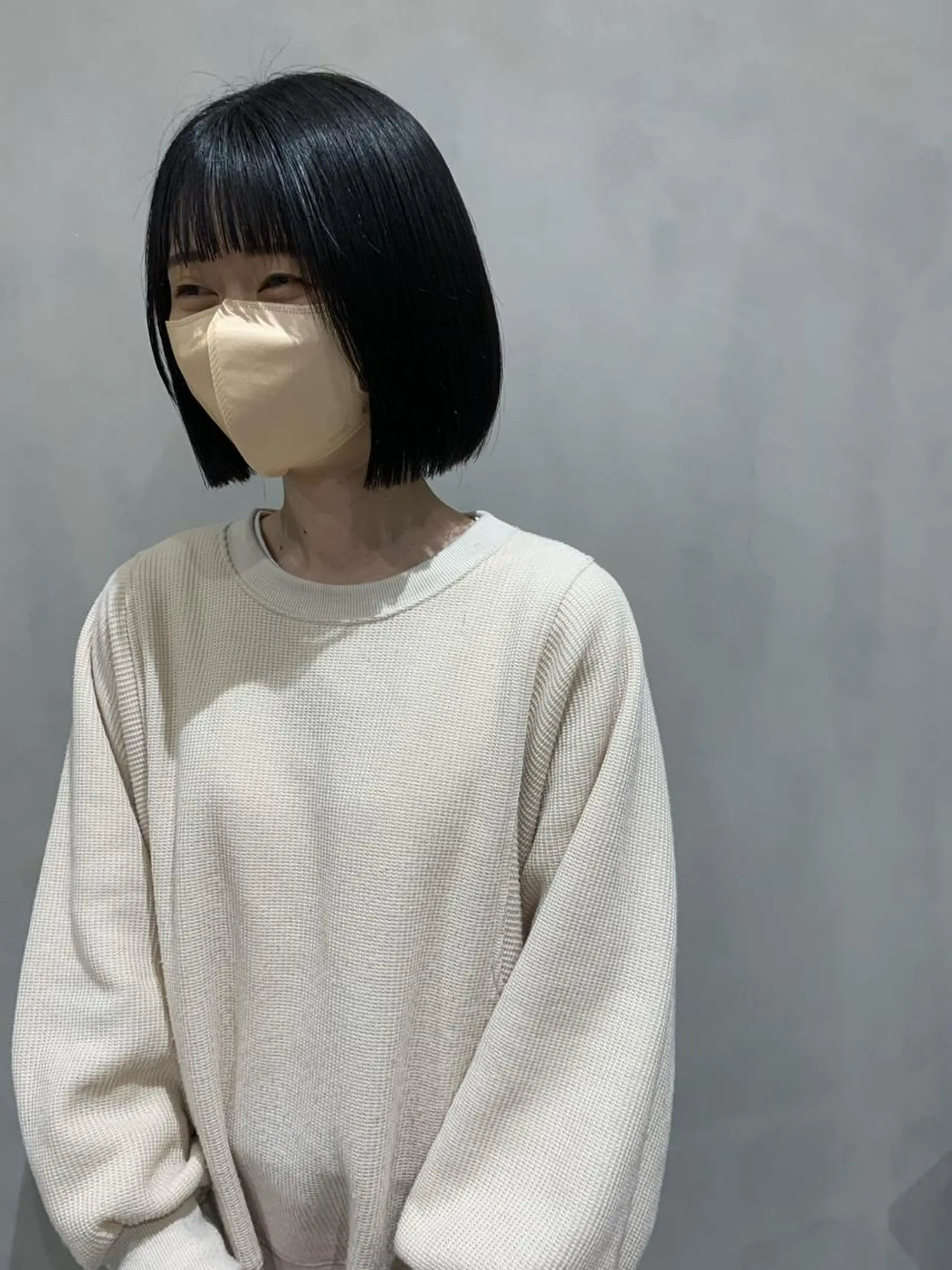 ショート ボブ オリーブベージュ/ ブリーチなし透明感のヘアスタイル