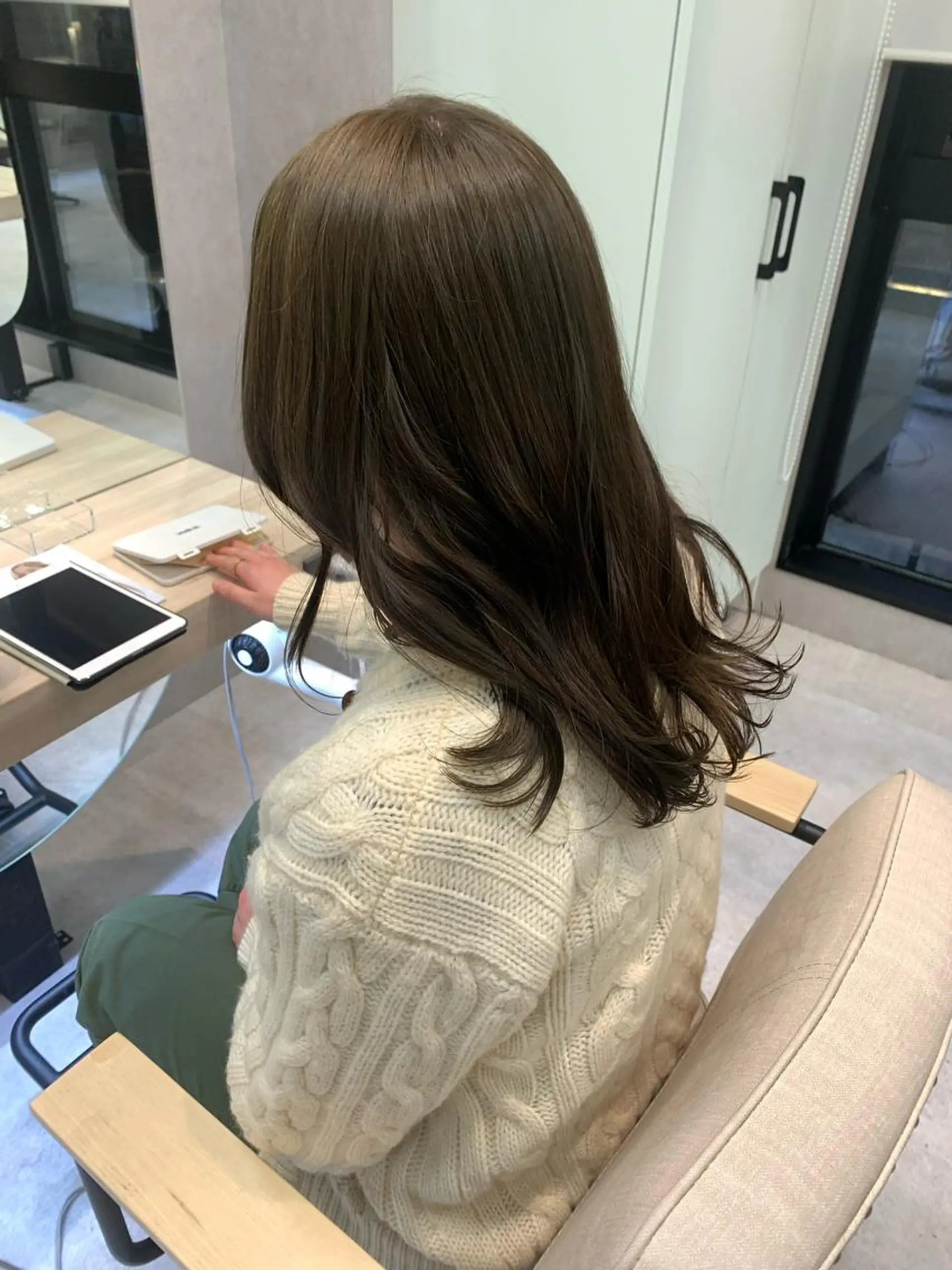 セミロング カラー ベージュカラー オリーブベージュ 韓国ヘア🪞🩰 Sayumiのヘアスタイル