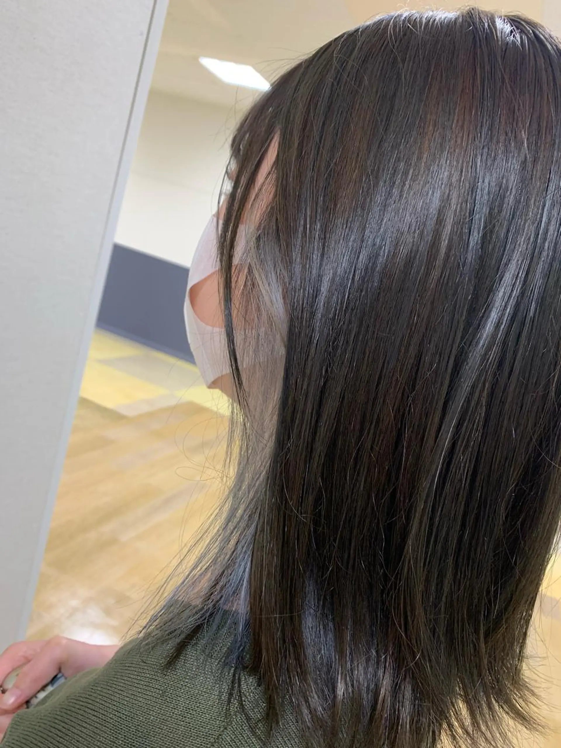 ミディアム カラー アッシュ ブルーカラー ブルーアッシュ シルバー 高橋友里亜 /フリーランスのヘアスタイル