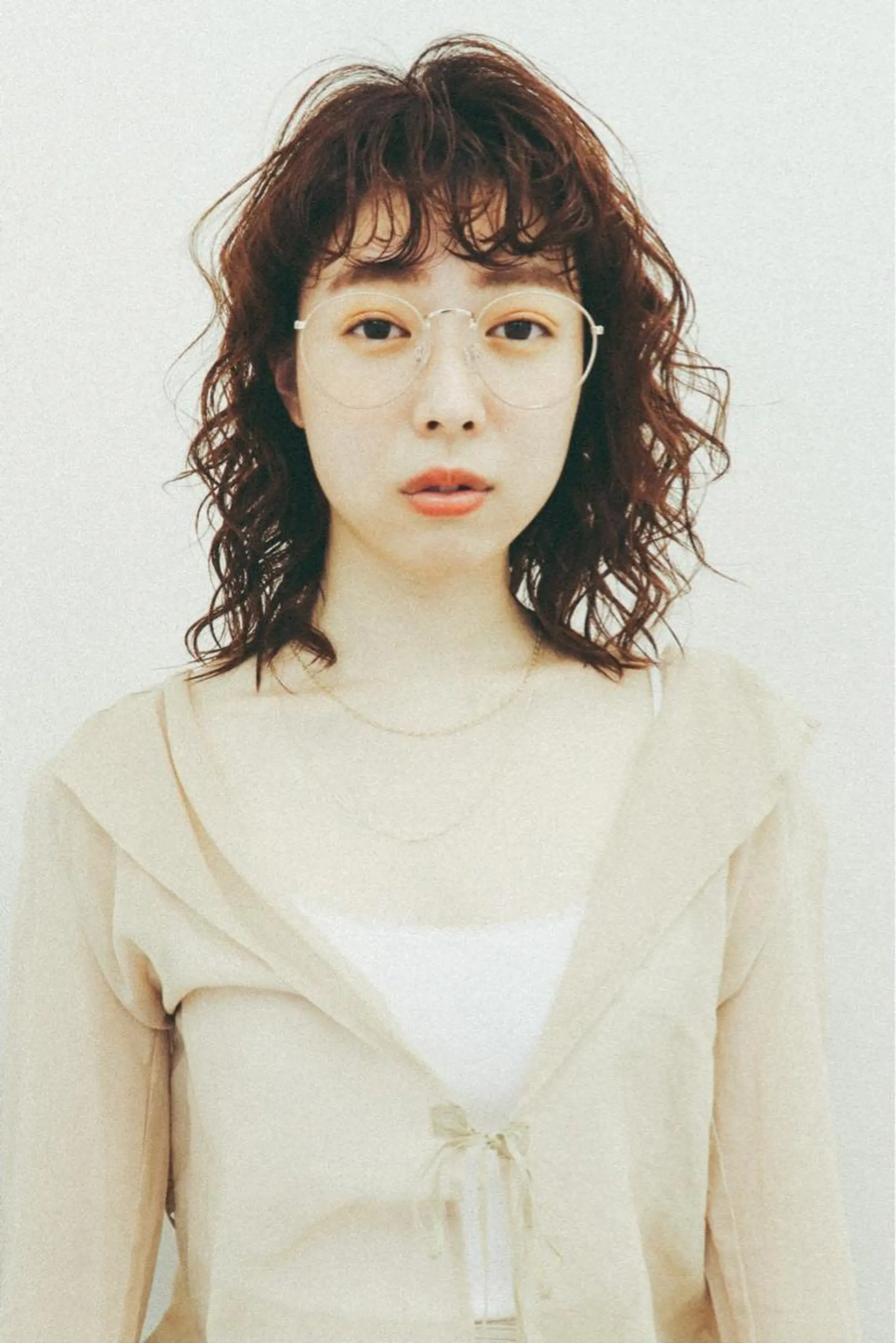 ミディアム パーマ 流音 【直前割あり】のヘアスタイル