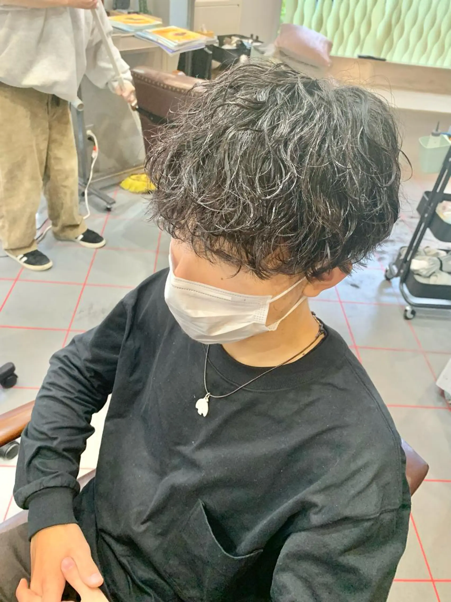 ショート パーマ メンズ メンズパーマ 波巻きパーマ メンズサロン　アソビ所属・【扱いやすいパーマ】 眞鍋拓己のヘアスタイル