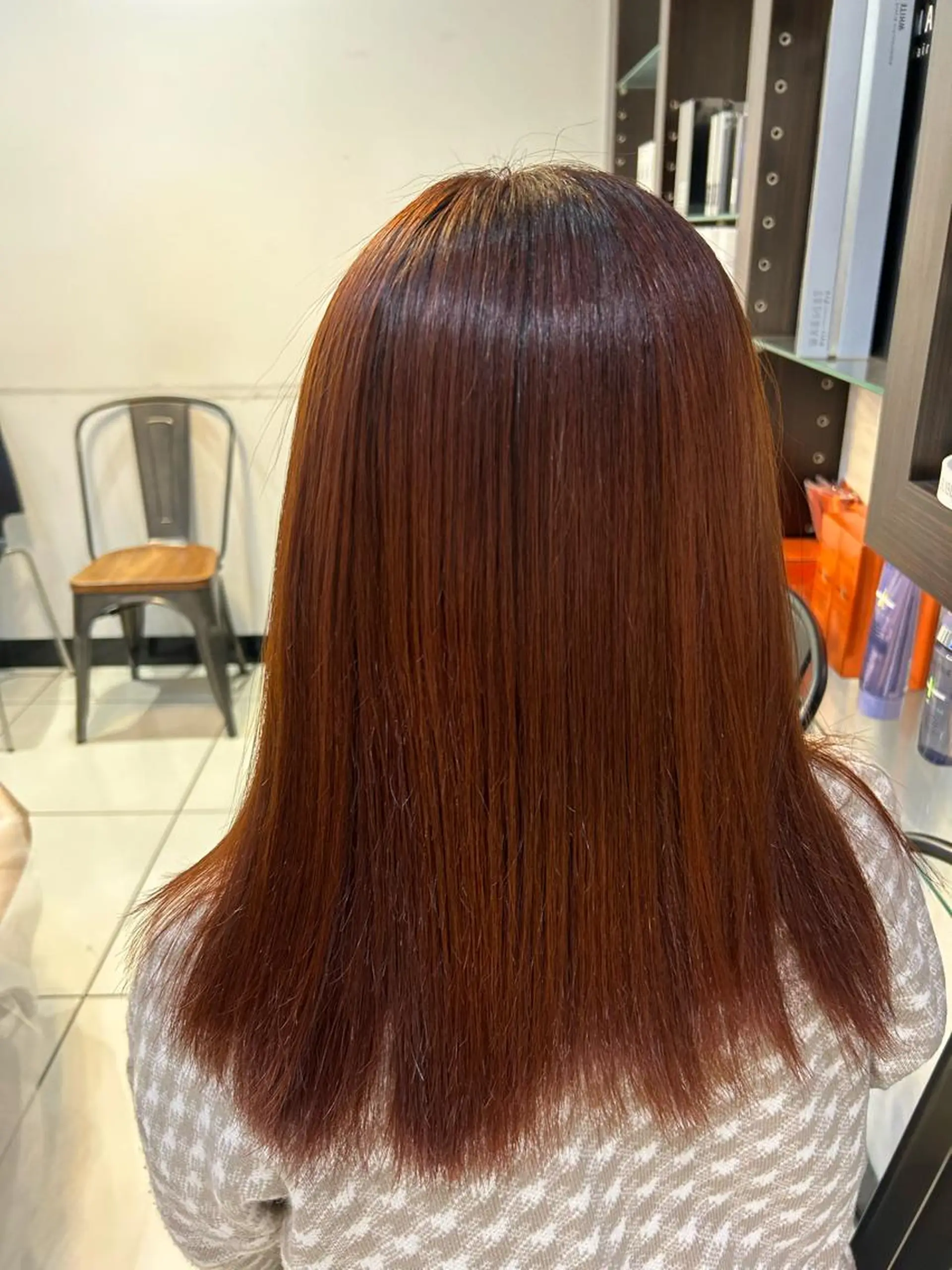 セミロング カラー ブリーチ ブリーチなしカラー オレンジ 髪質改善 レピア　博多駅前店所属・LEPIA 博多駅前店のマツエク・マツパデザイン