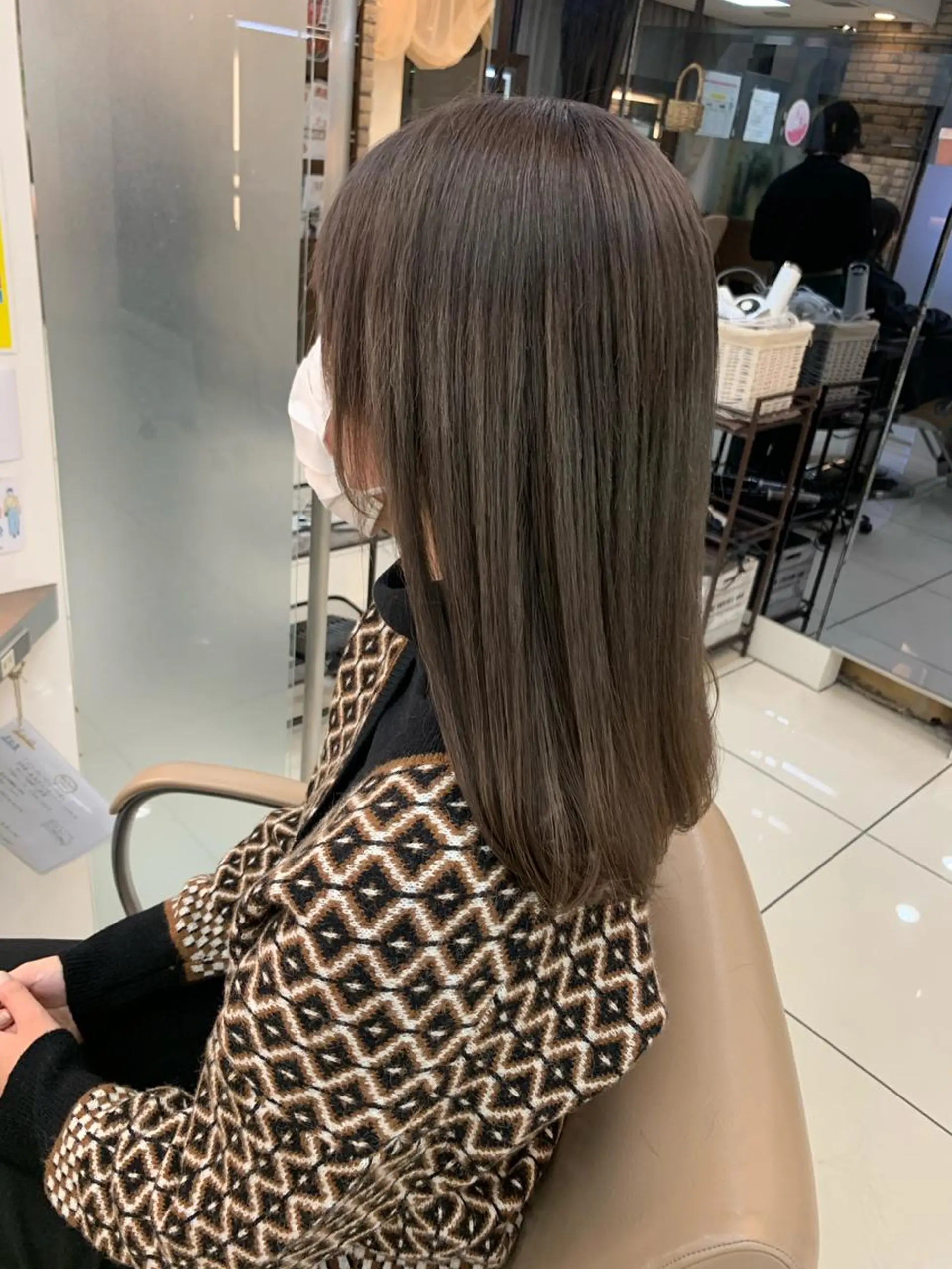 ミディアム カラー ママ美容師まつげ 🤍まき🤍のマツエク・マツパデザイン