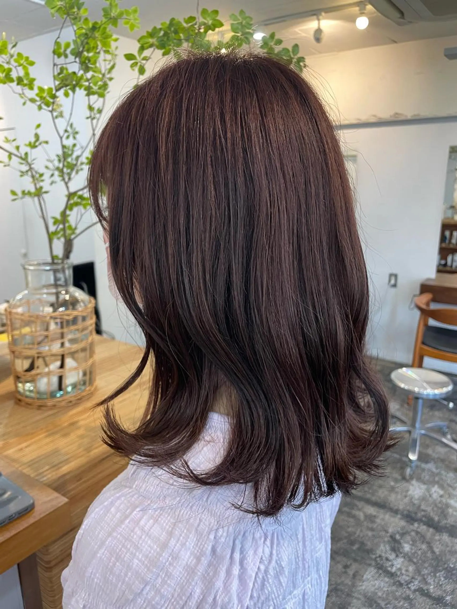 セミロング カラー ブリーチ ブリーチなしカラー ピンクカラー カット ヘアカラー トリートメント 【arc】Ruri コテ巻き風パーマのヘアスタイル