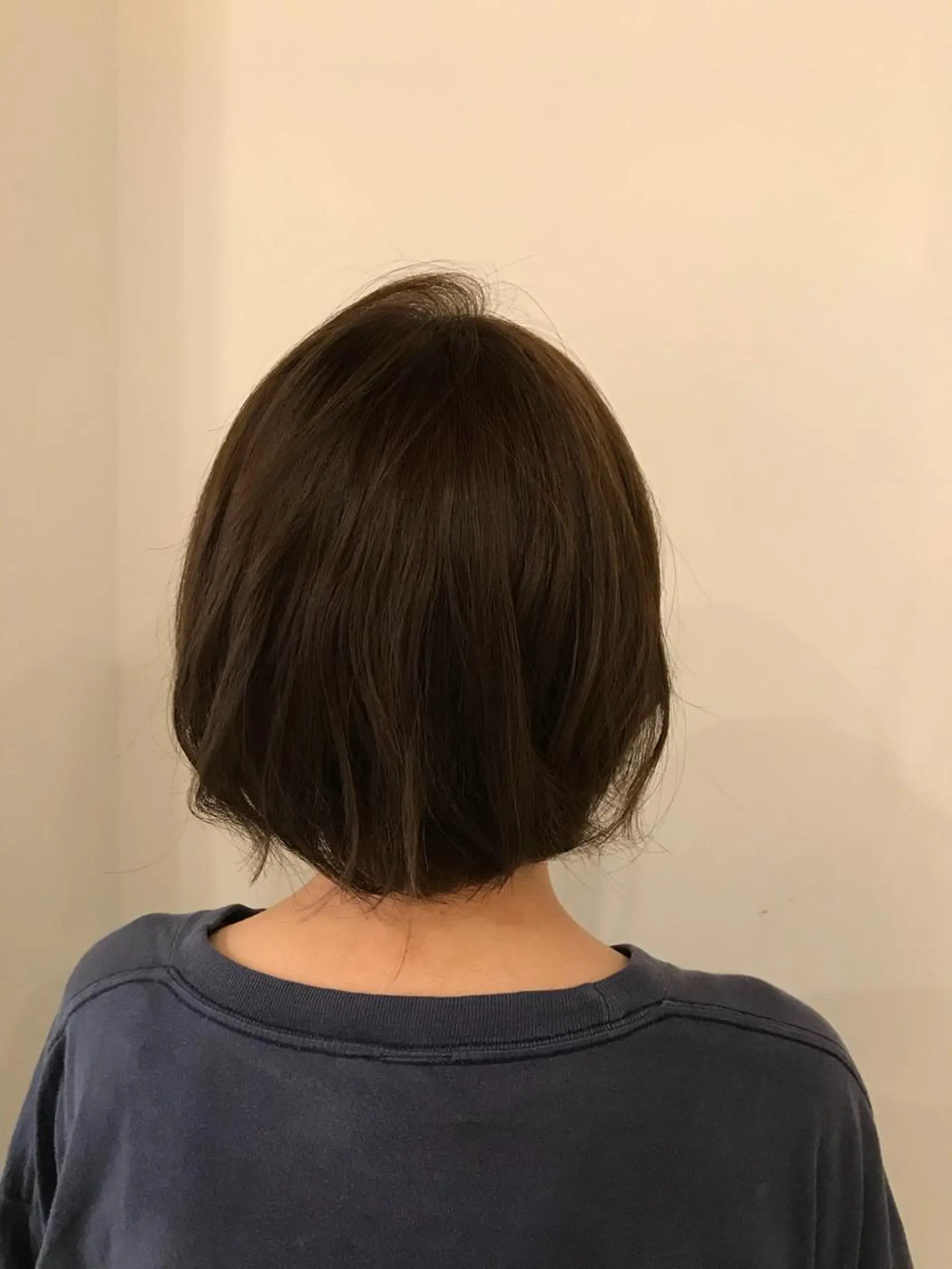 ショート 切りっぱなしボブ ソノキユウカのヘアスタイル