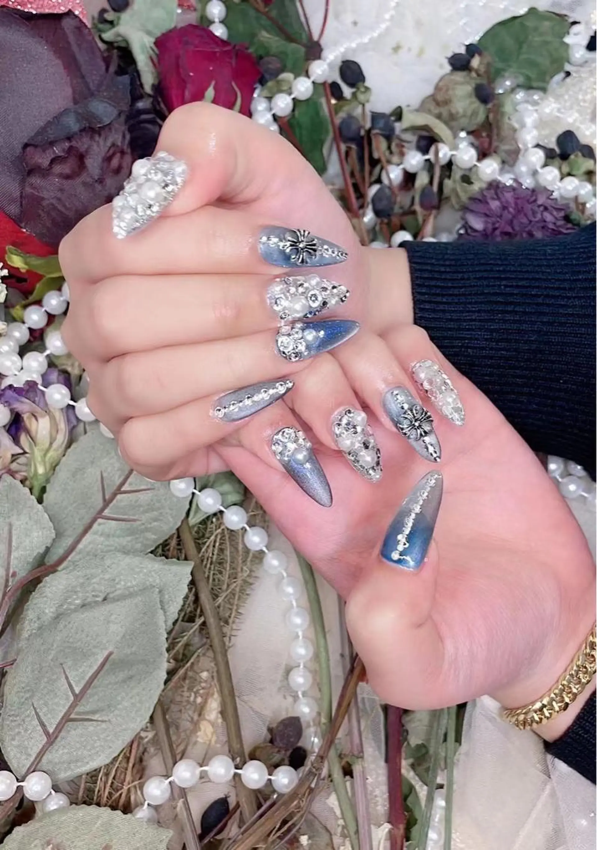 ネイル ブルー シルバー Babarla Nailのネイルデザイン