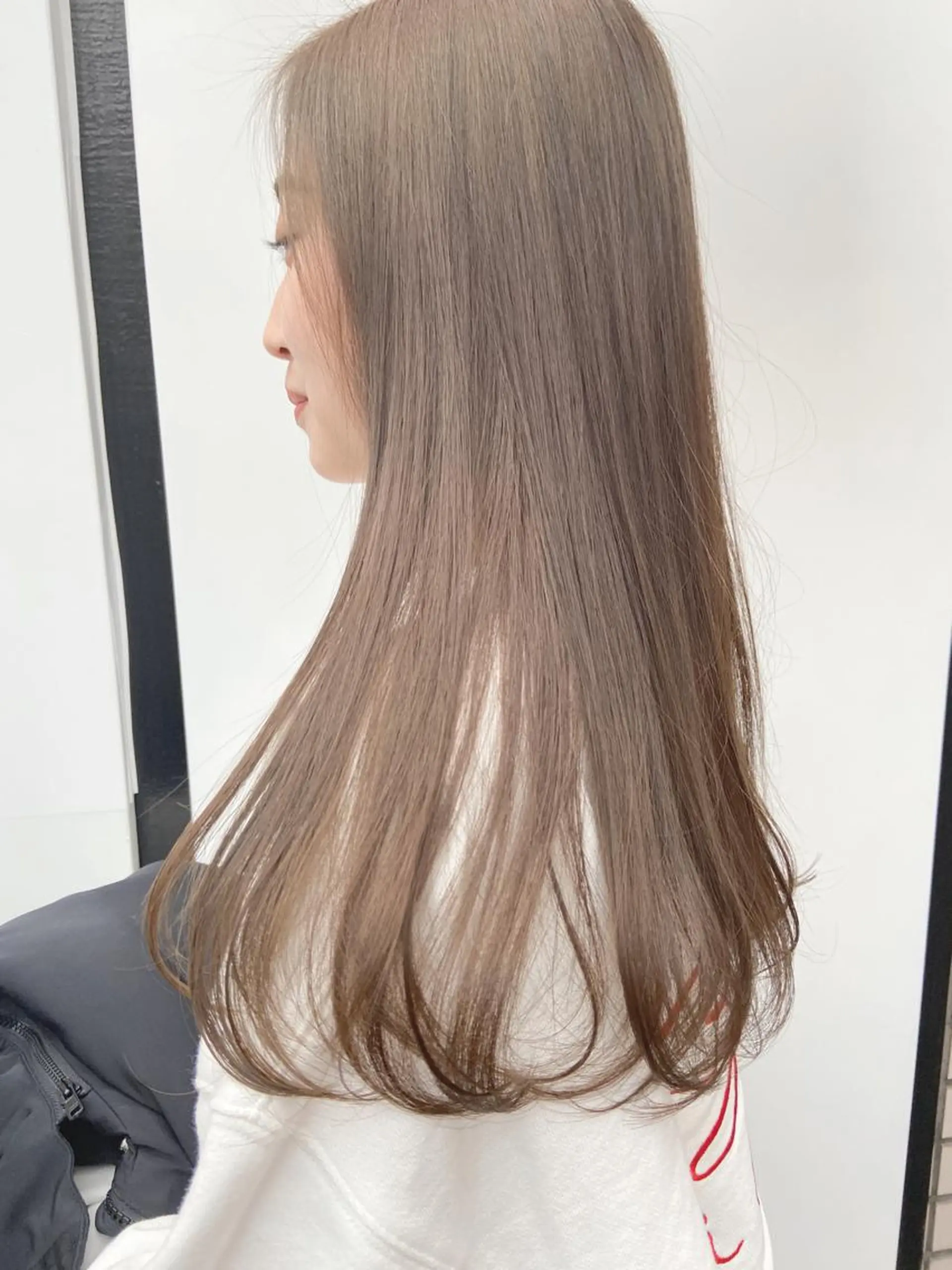 ロング カラー ヘアアレンジ ベージュカラー ブリーチ ブリーチなしカラー レイヤーカット指名 No.1💖マユカのヘアスタイル