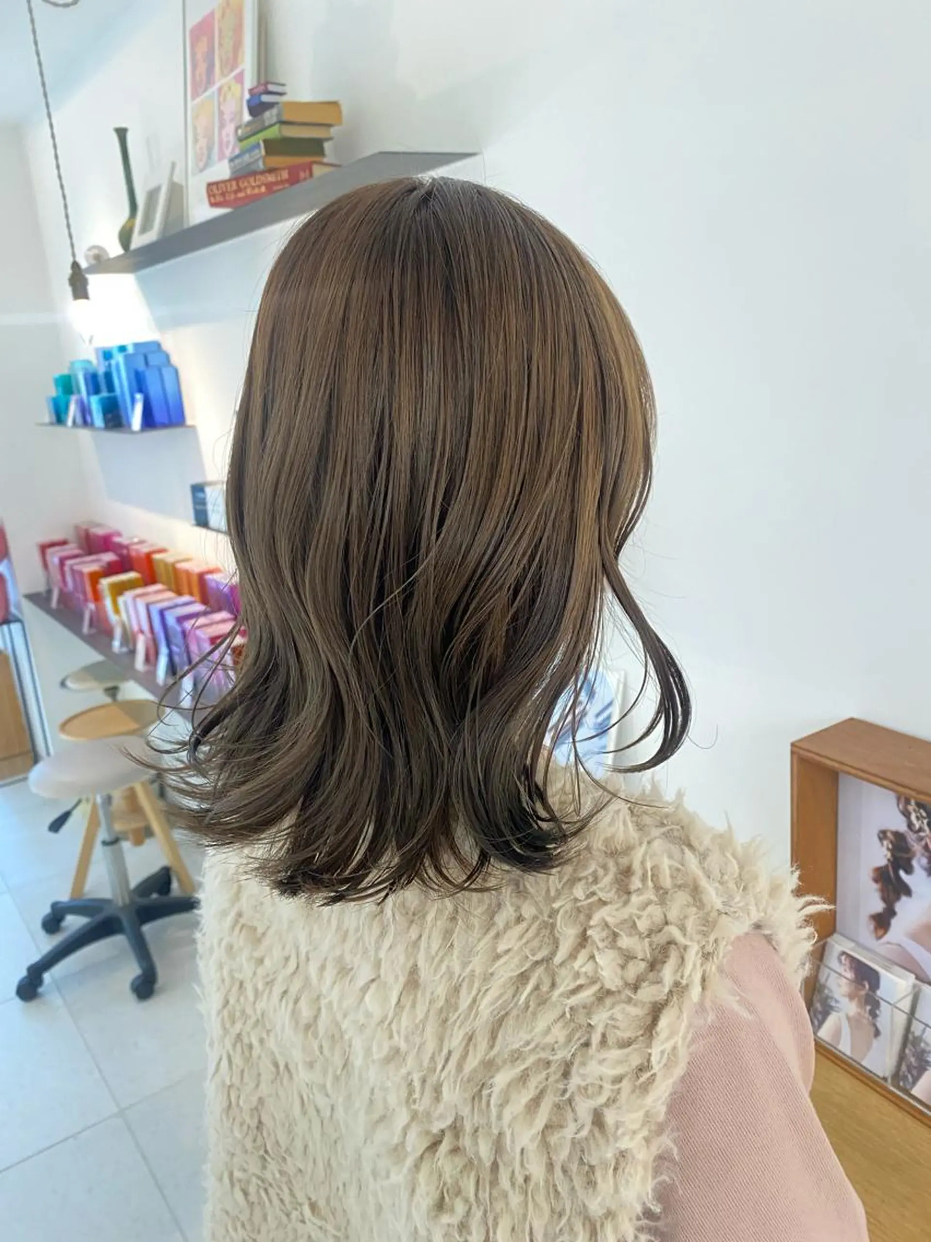 ミディアム カラー カット ヘアカラー トリートメント 安永 涼のヘアスタイル