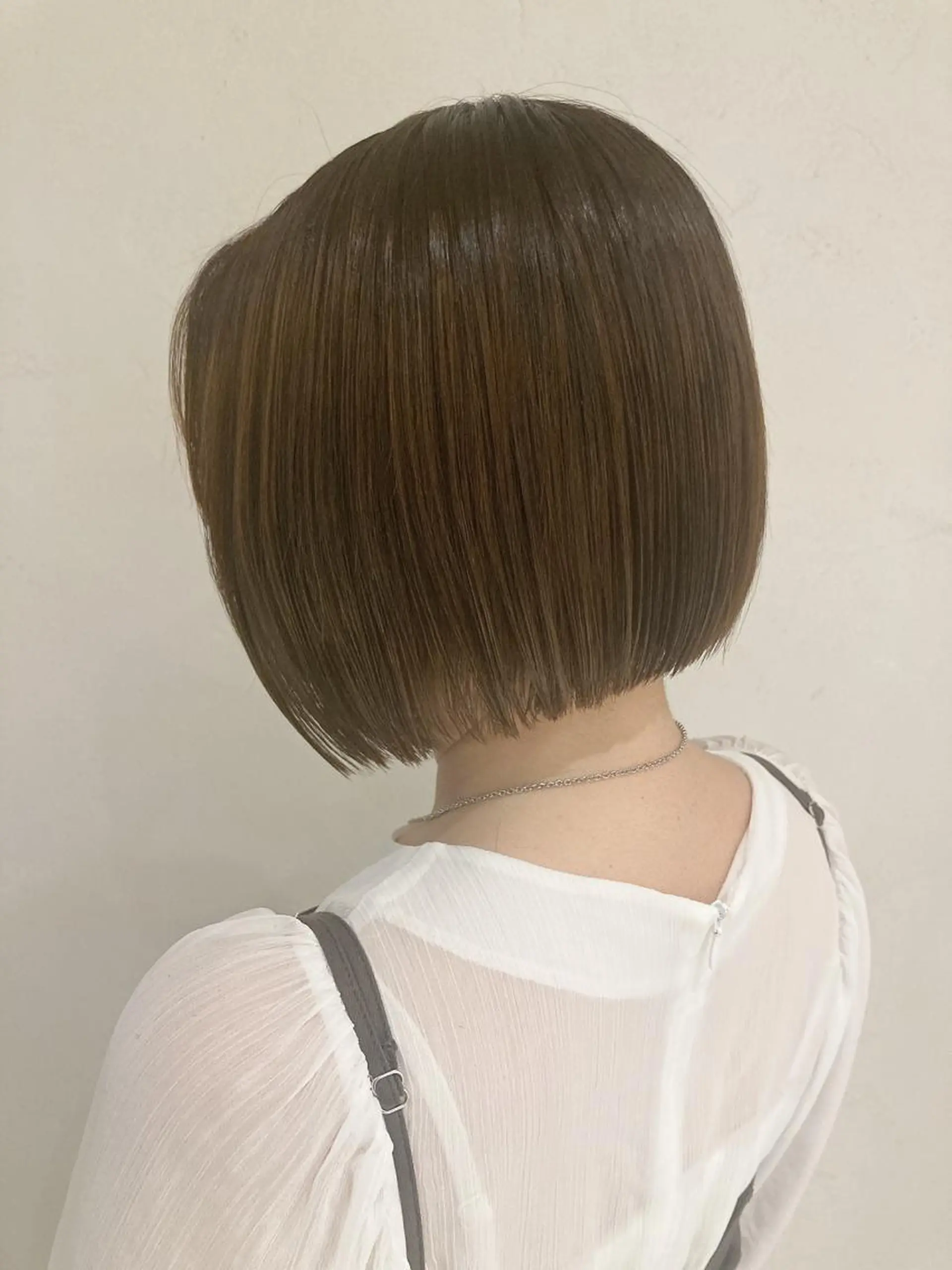 ショート 切りっぱなしボブ ボブ カット 縮毛矯正 🌈艶髪🌈 金城リキのヘアスタイル