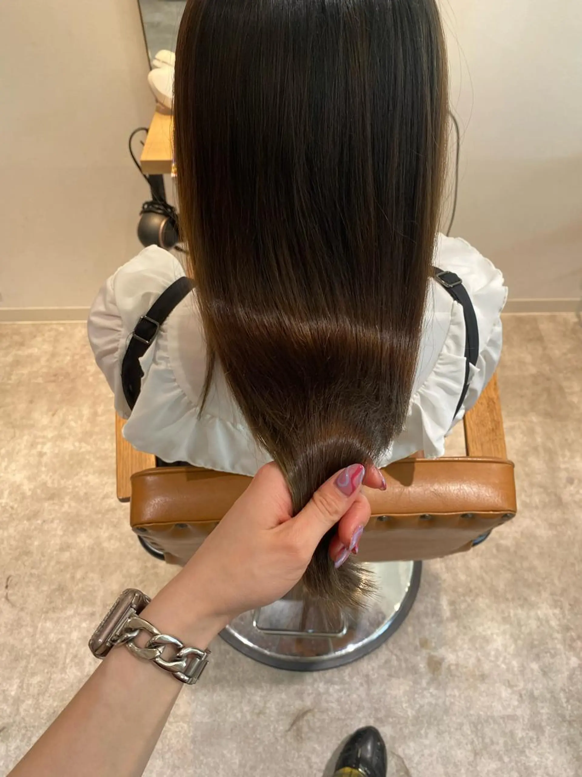 ロング カラー ブリーチ 髪質改善 縮毛矯正 トリートメント 酸熱トリートメント カット 縮毛矯正 オスズ 🎀´-のヘアスタイル