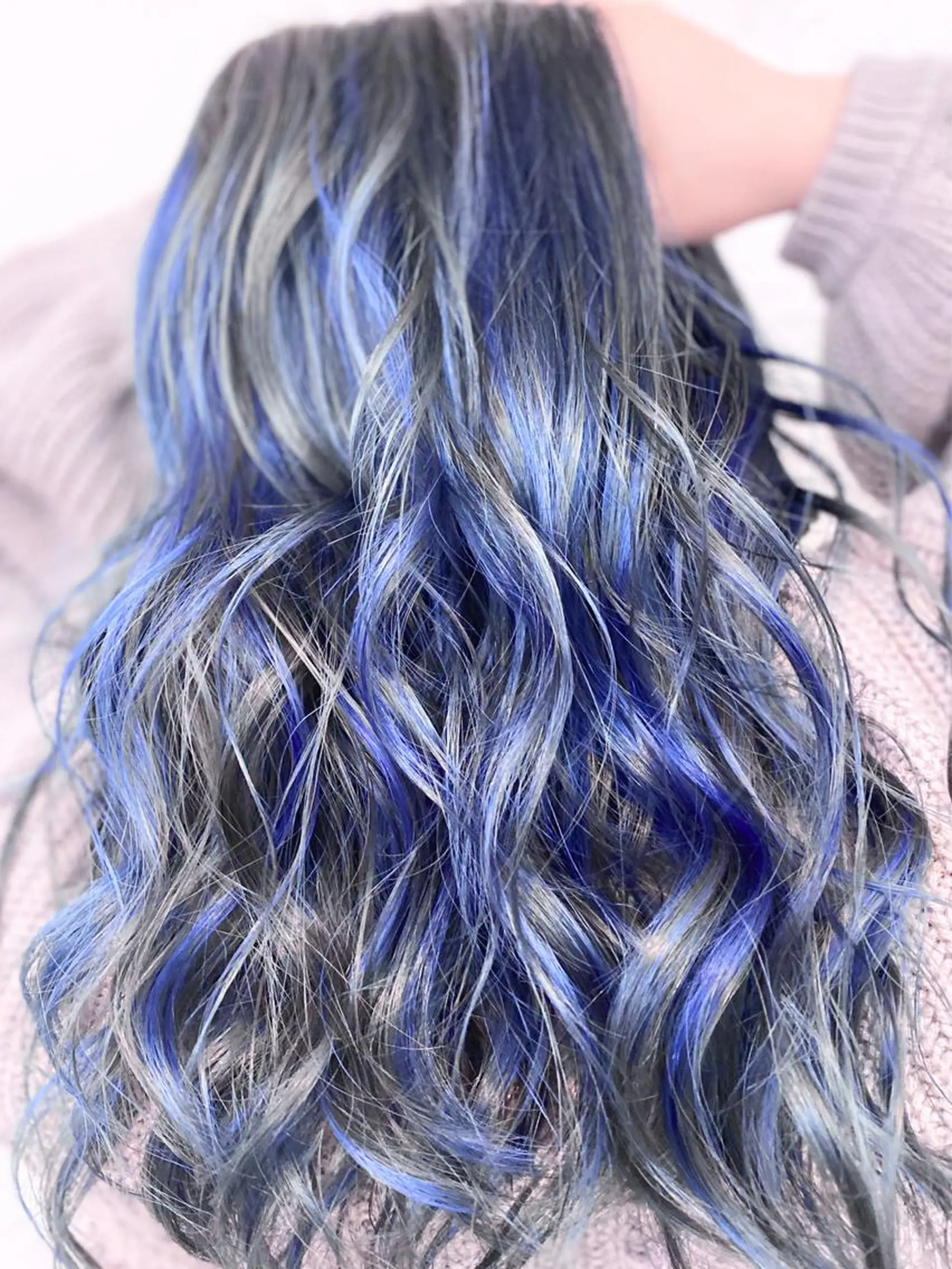 ロング カラー ブルーカラー 最高峰の技術力☆ 樋口健人のヘアスタイル