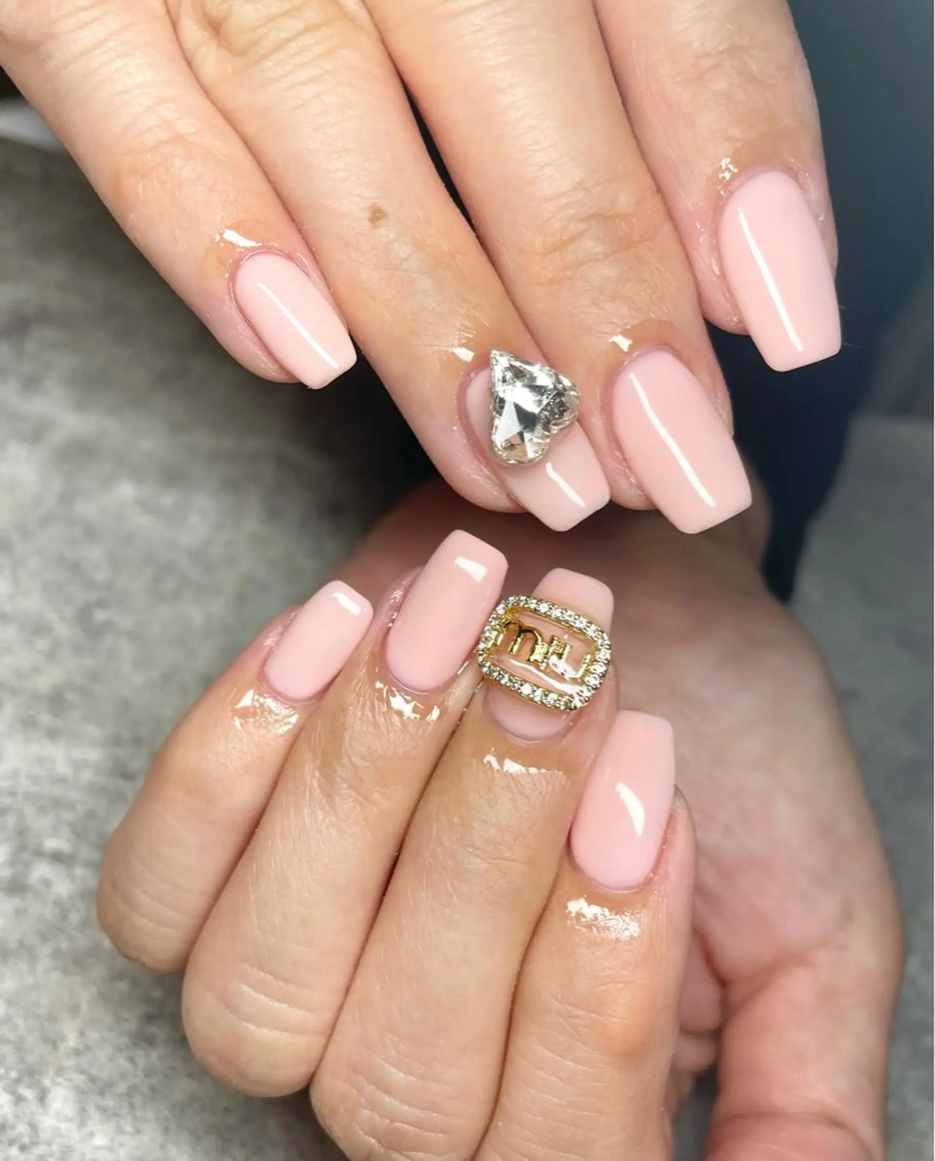 ネイル フットネイル フレンチネイル ジェルネイル 韓国ネイル マグネットネイル ハンドネイル nail salon fee（フィー）のネイルデザイン