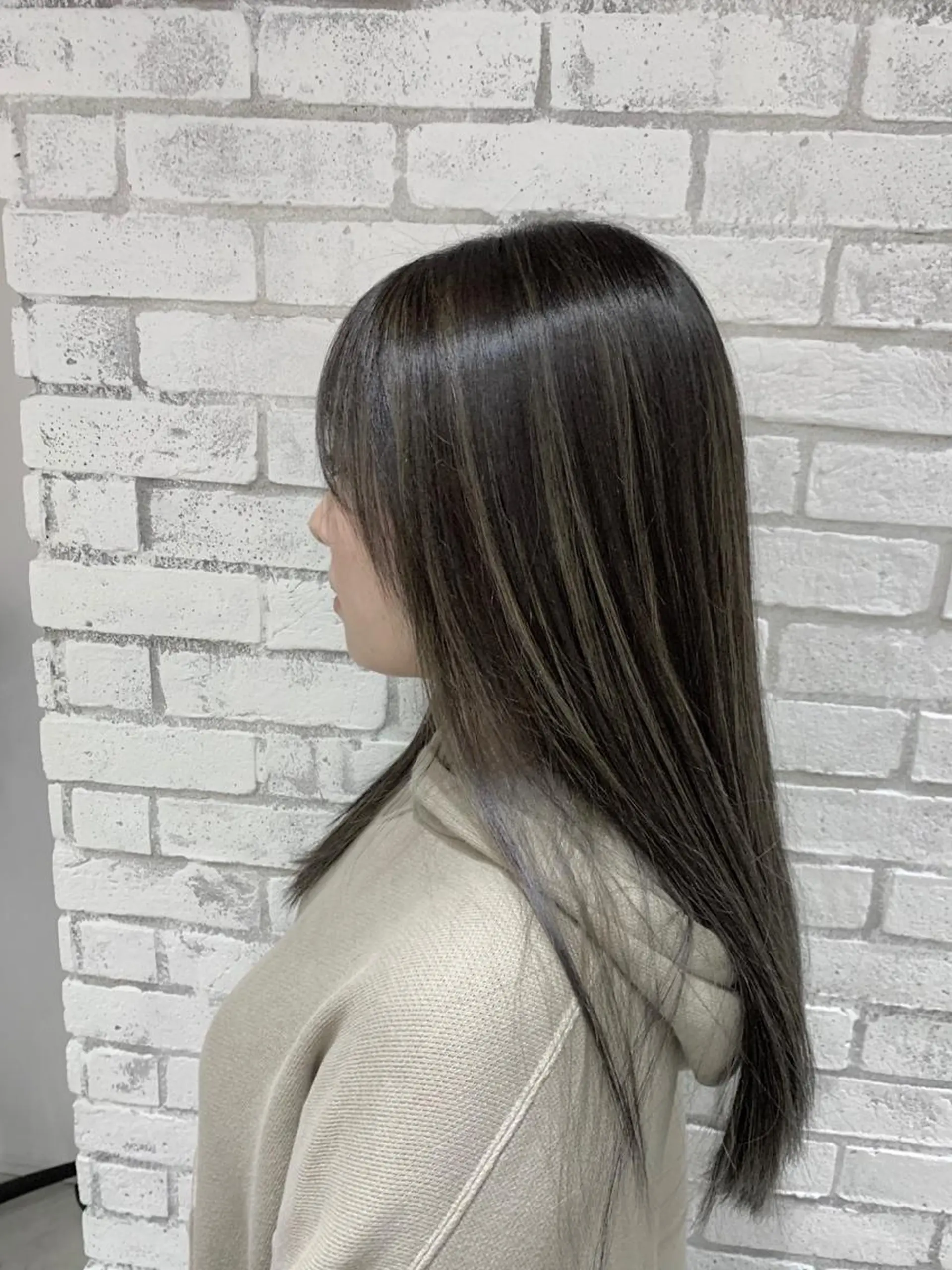 ロング カラー パーマ ヘアアレンジ アディクシーカラー グレージュ ハイライトカラー ハイライト ヘアカラー filo byFeria渋谷所属・縮毛矯正/美髪 髪質改善/石田幸輔のヘアスタイル