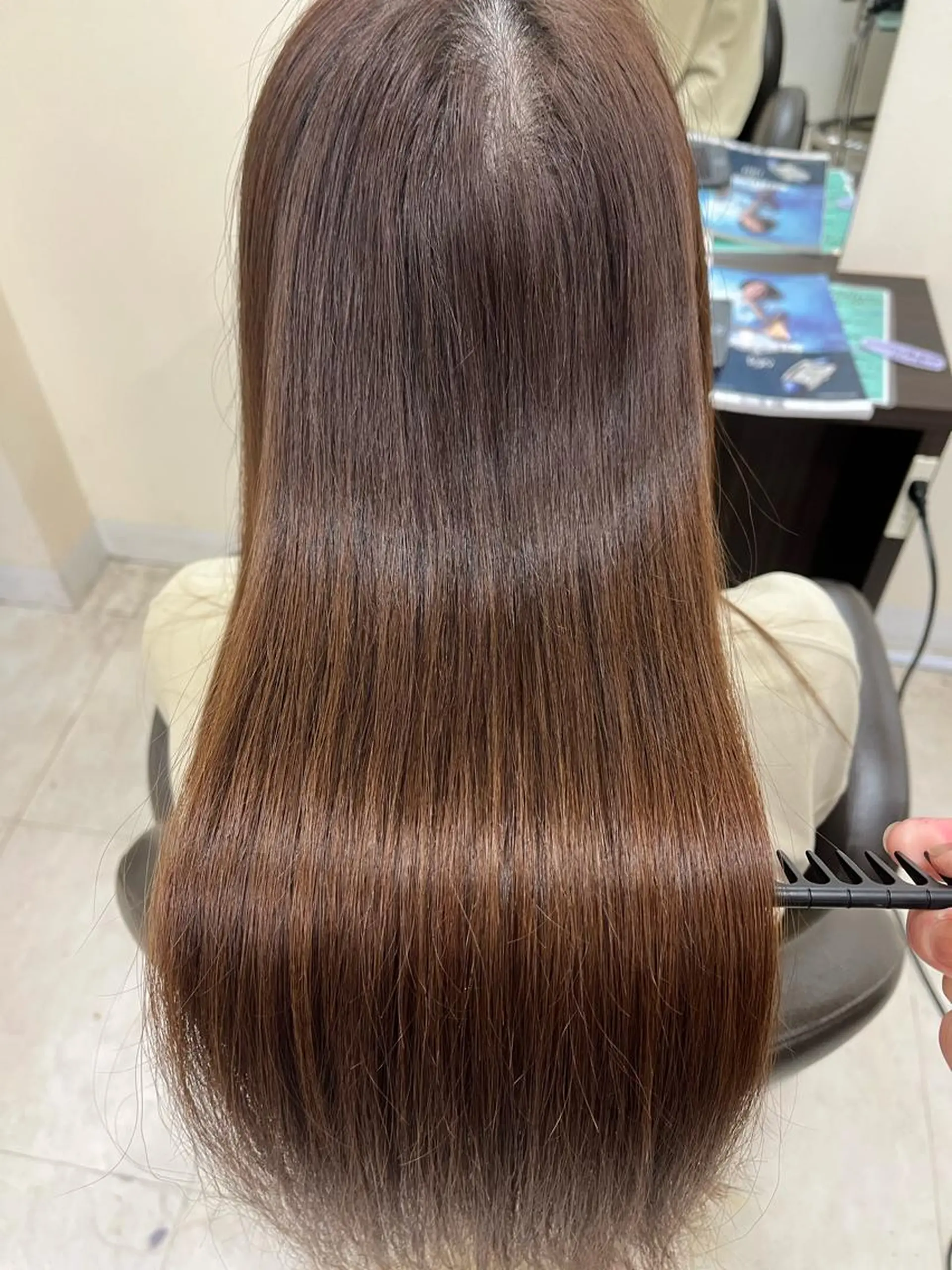 ロング ヘアカラー 縮毛矯正 UNKNOWN所属・北野 凌悟のヘアスタイル