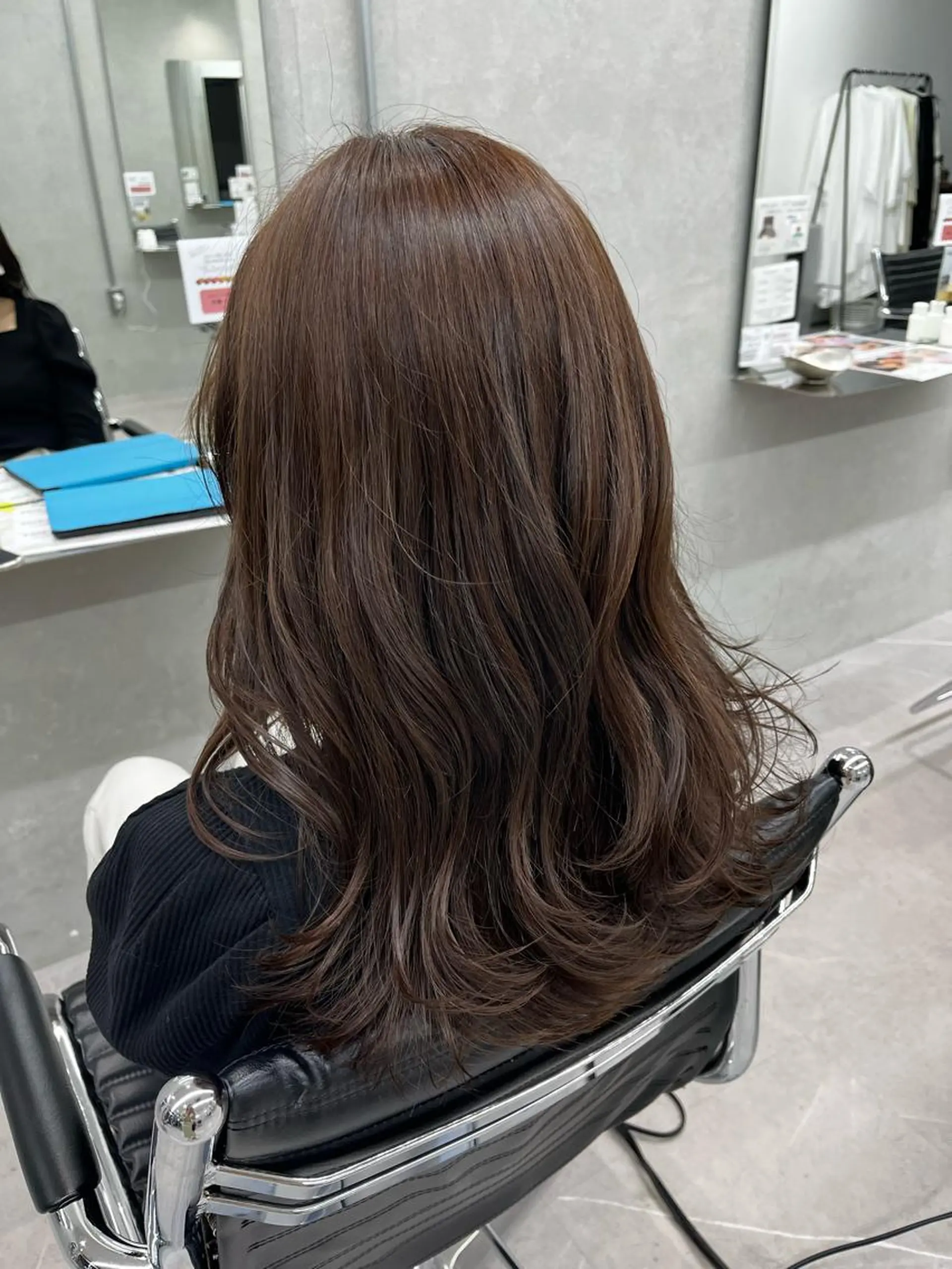 ロング カラー clomus所属・clomus AZUのヘアスタイル