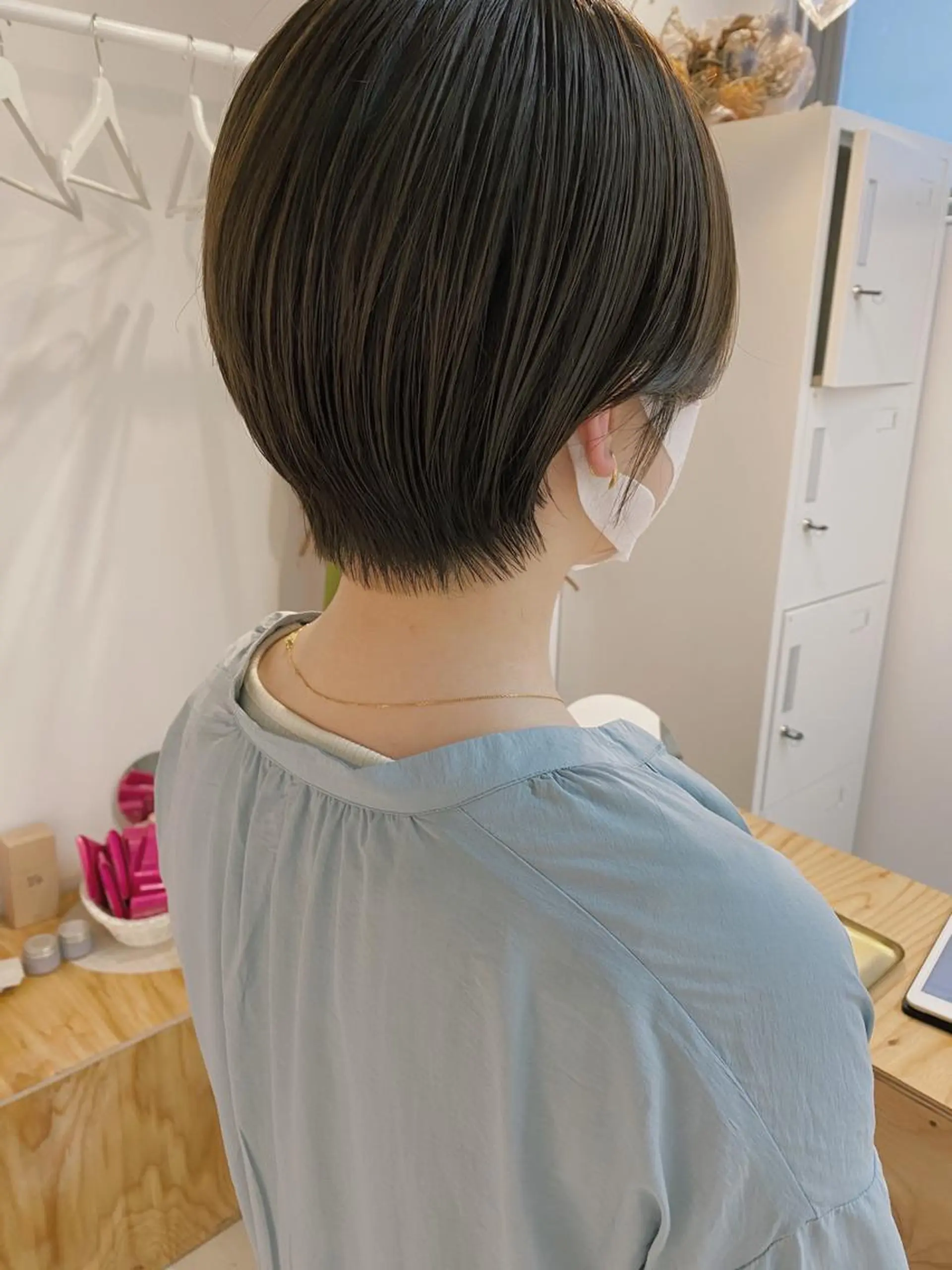 ショート カラー ショートボブ グレージュ オリーブグレージュ オリーブグレー ボブ カット ヘアカラー トリートメント fit stand /HIIRAGIのヘアスタイル