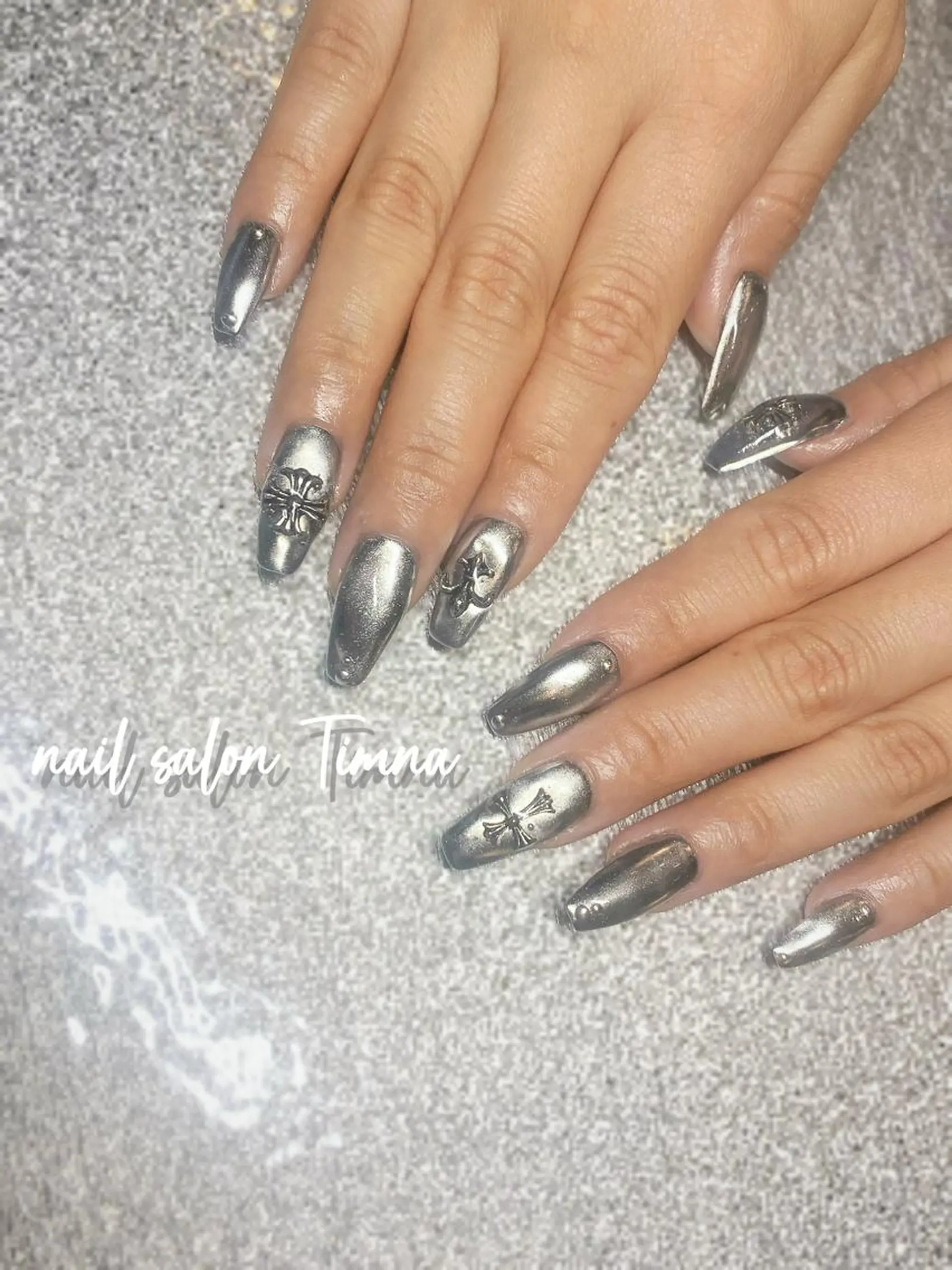 ロング ハンドネイル NAILSALON 🍔Timna🍟のネイルデザイン